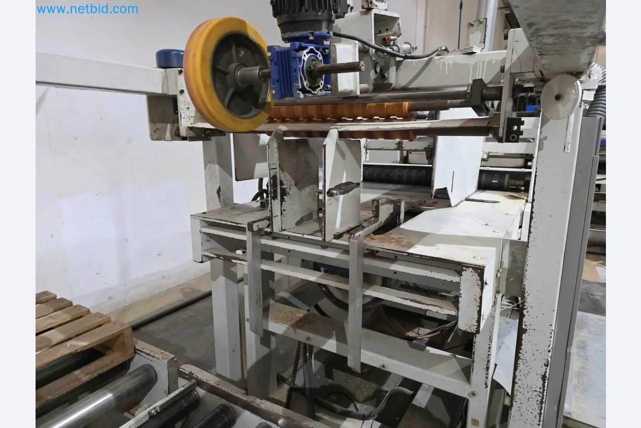 Likvidace podniku - Použité balicí stroje na balení ovoce a zeleniny (výrobní linka MDF)-7