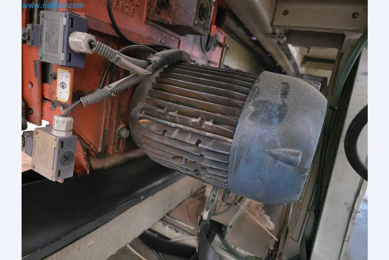 Likvidace podniku - Použité balicí stroje na balení ovoce a zeleniny (výrobní linka MDF)-25