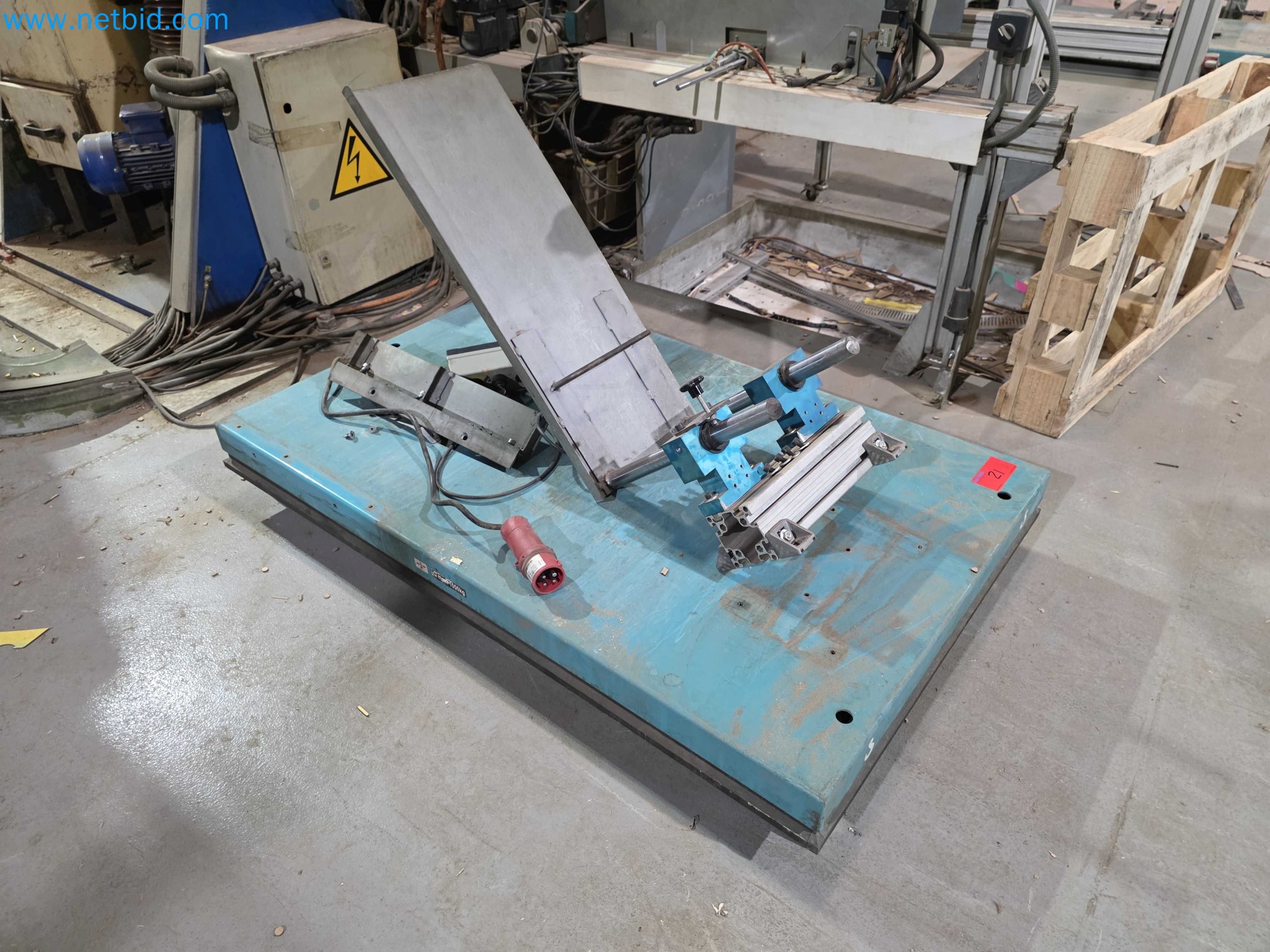 Likvidace podniku - Použité balicí stroje na balení ovoce a zeleniny (výrobní linka MDF)-1