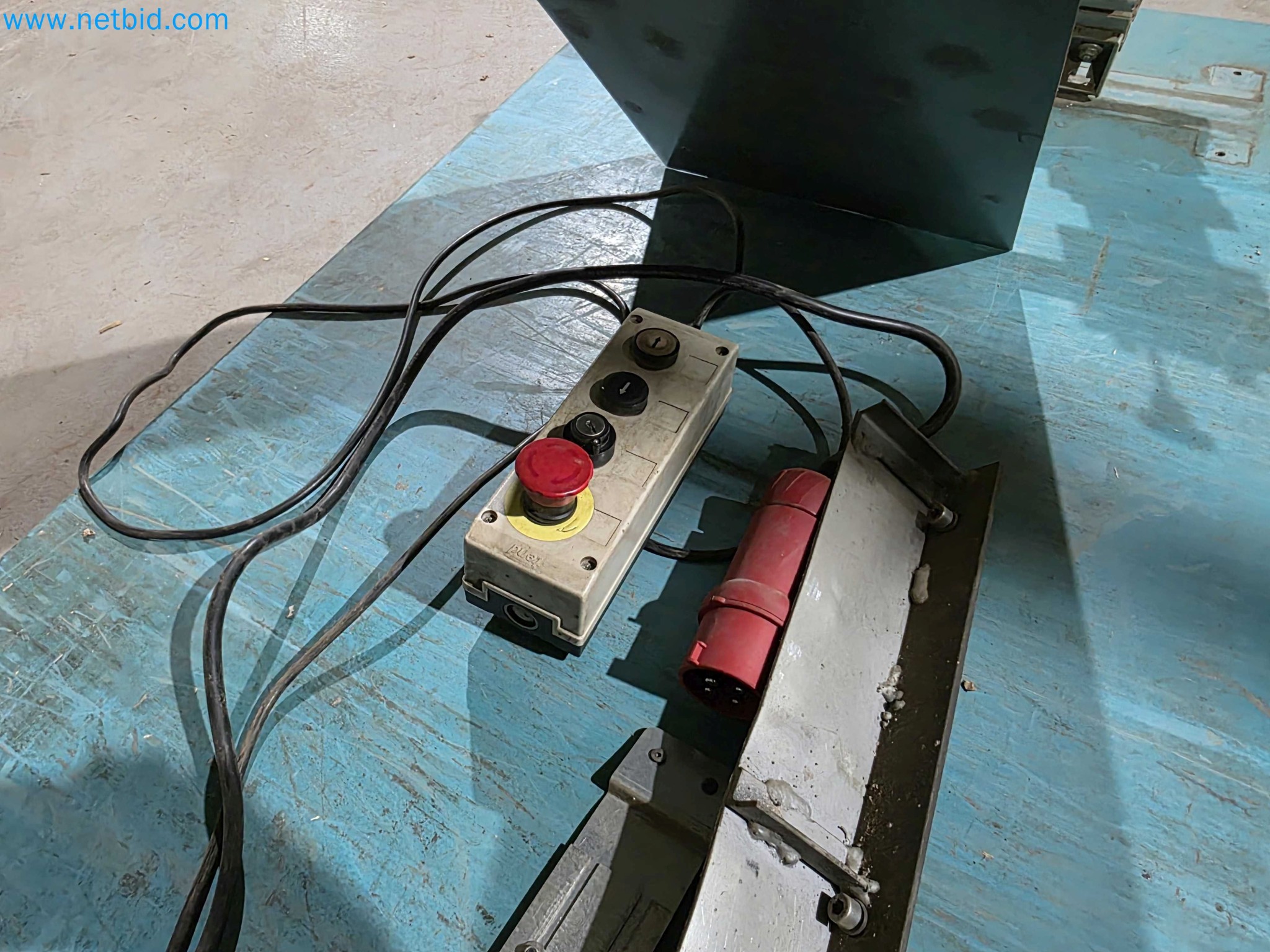 Likvidace podniku - Použité balicí stroje na balení ovoce a zeleniny (výrobní linka MDF)-6