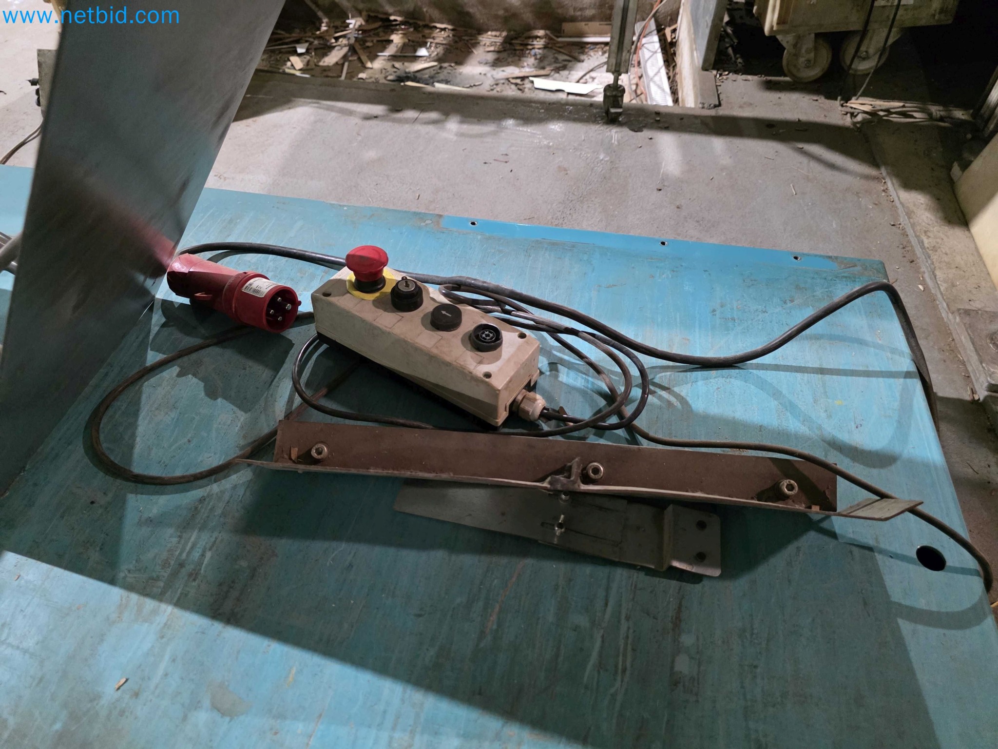 Liquidação de empresas - Máquinas de embalagem usadas para embalagem de frutas e legumes (linha de produção de MDF)-5