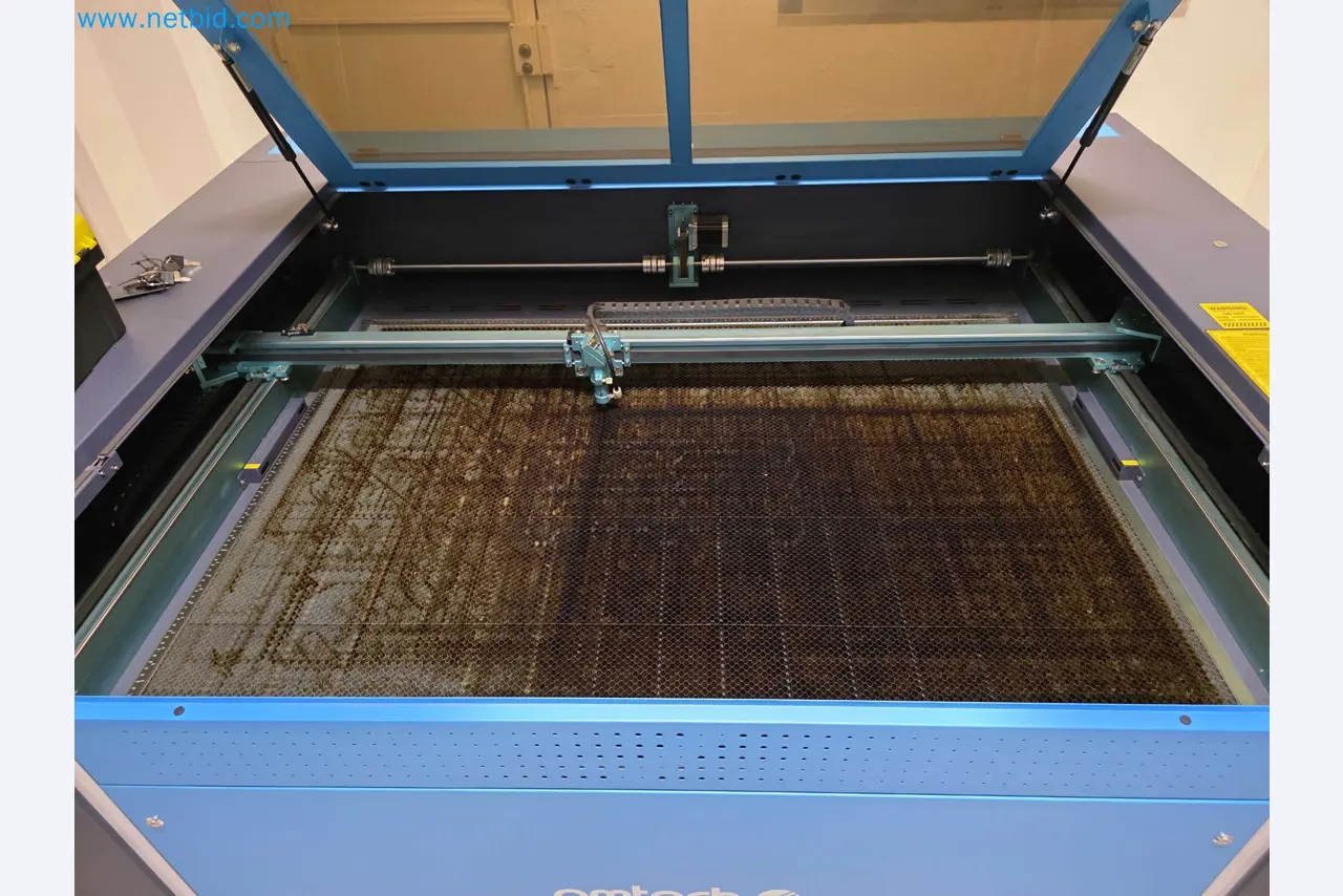 Liquidação de empresas - Máquinas de embalagem usadas para embalagem de frutas e legumes (linha de produção de MDF)-4