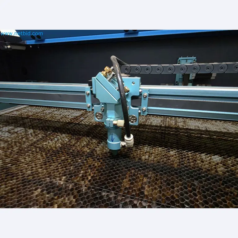 Liquidação de empresas - Máquinas de embalagem usadas para embalagem de frutas e legumes (linha de produção de MDF)-5