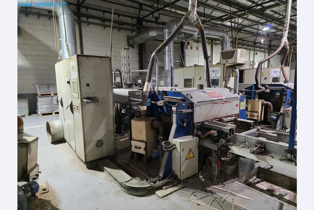 Liquidação de empresas - Máquinas de embalagem usadas para embalagem de frutas e legumes (linha de produção de MDF)-2