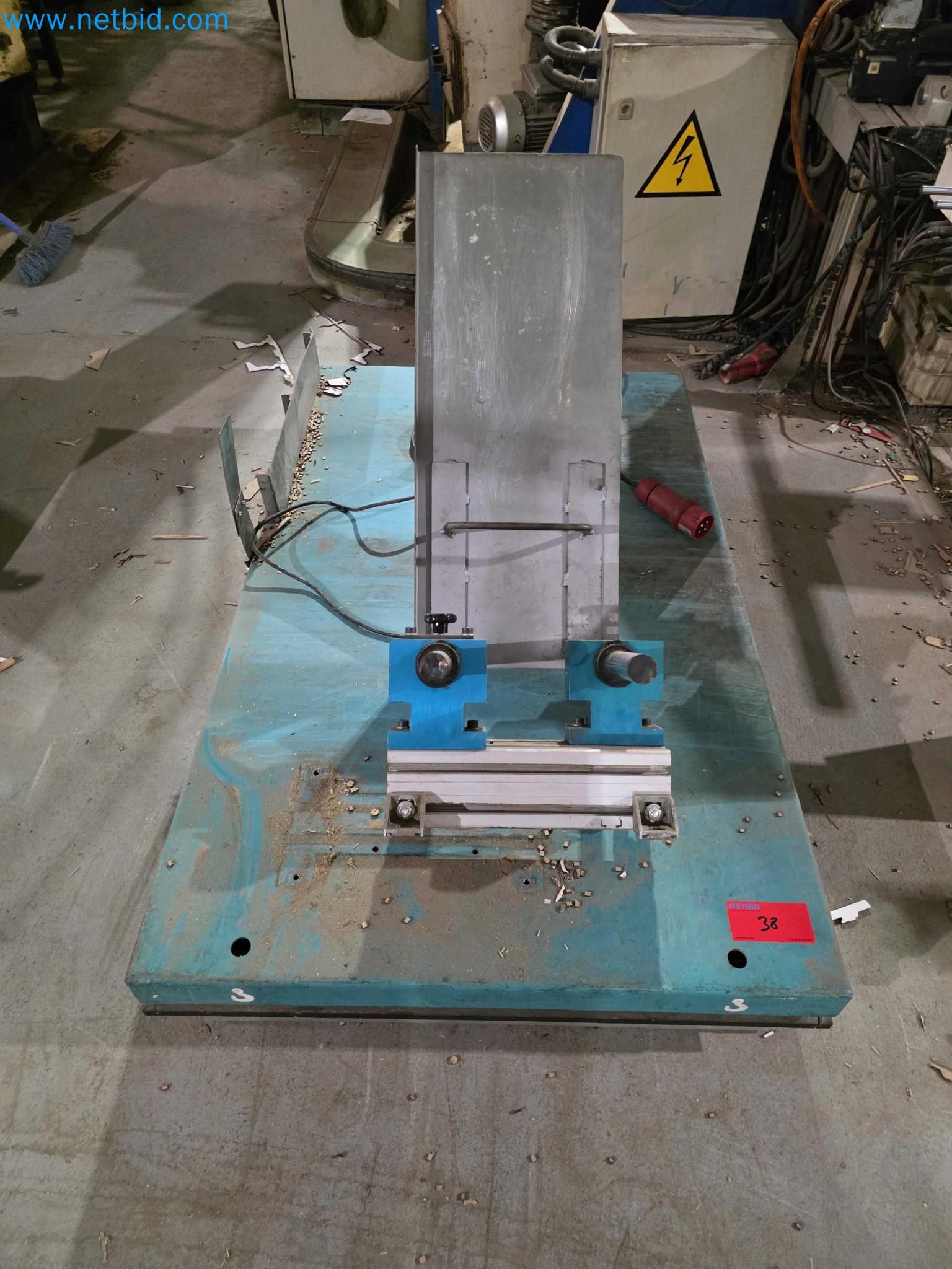 Liquidação de empresas - Máquinas de embalagem usadas para embalagem de frutas e legumes (linha de produção de MDF)-2