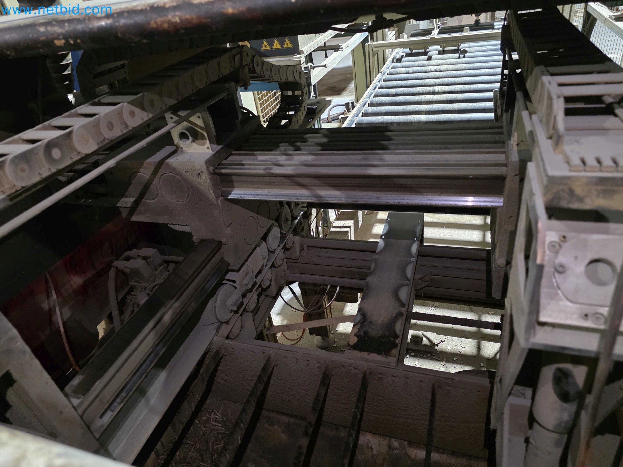 Liquidação de empresas - Máquinas de embalagem usadas para embalagem de frutas e legumes (linha de produção de MDF)-6