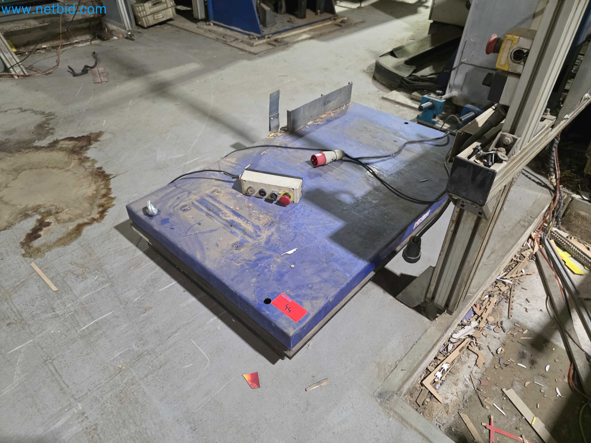 Liquidação de empresas - Máquinas de embalagem usadas para embalagem de frutas e legumes (linha de produção de MDF)-1