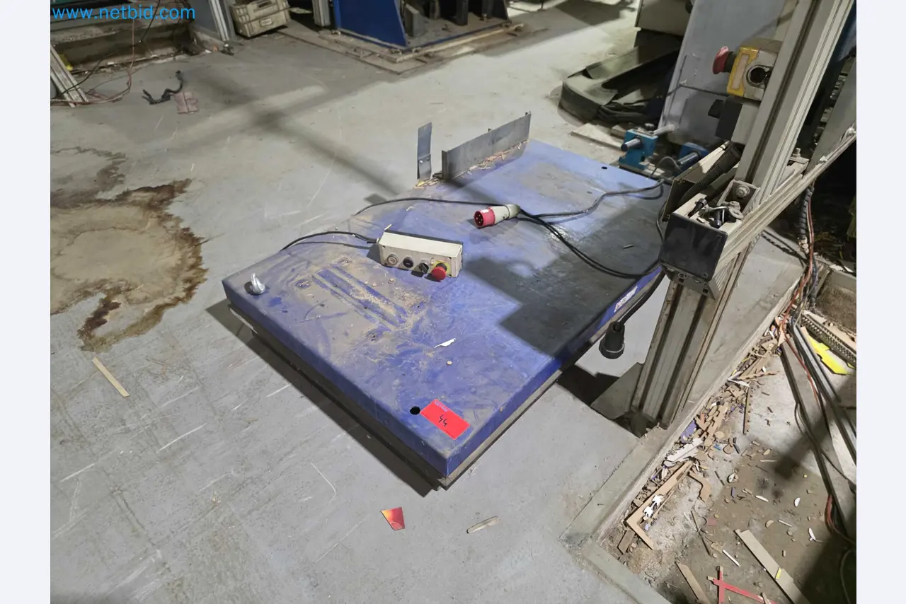 Liquidação de empresas - Máquinas de embalagem usadas para embalagem de frutas e legumes (linha de produção de MDF)-1