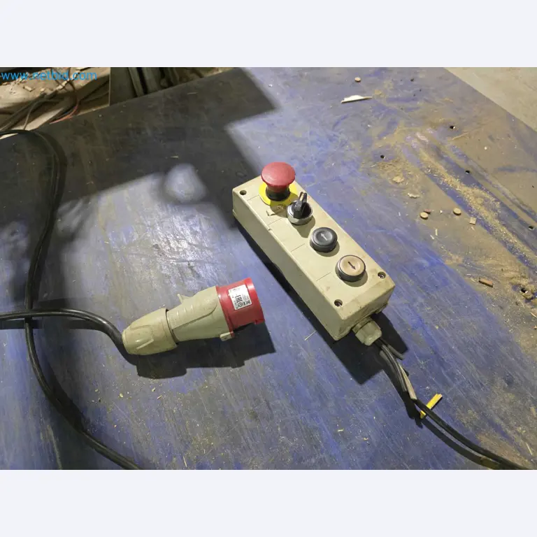 Liquidação de empresas - Máquinas de embalagem usadas para embalagem de frutas e legumes (linha de produção de MDF)-5