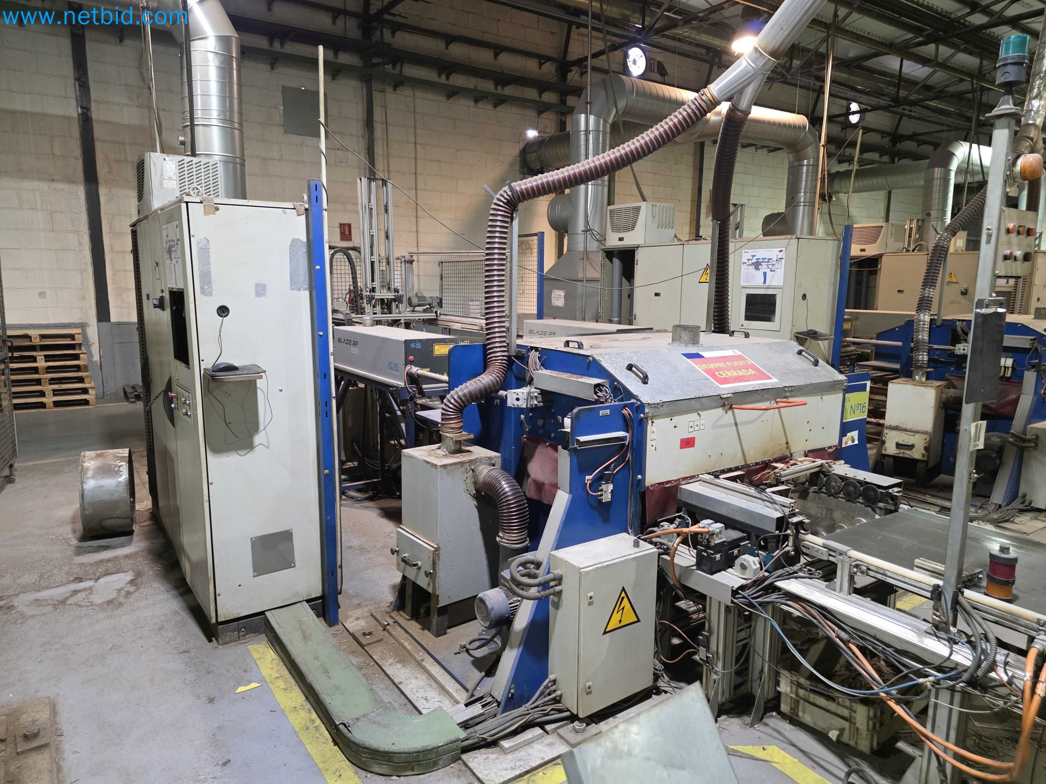 Liquidação de empresas - Máquinas de embalagem usadas para embalagem de frutas e legumes (linha de produção de MDF)-1