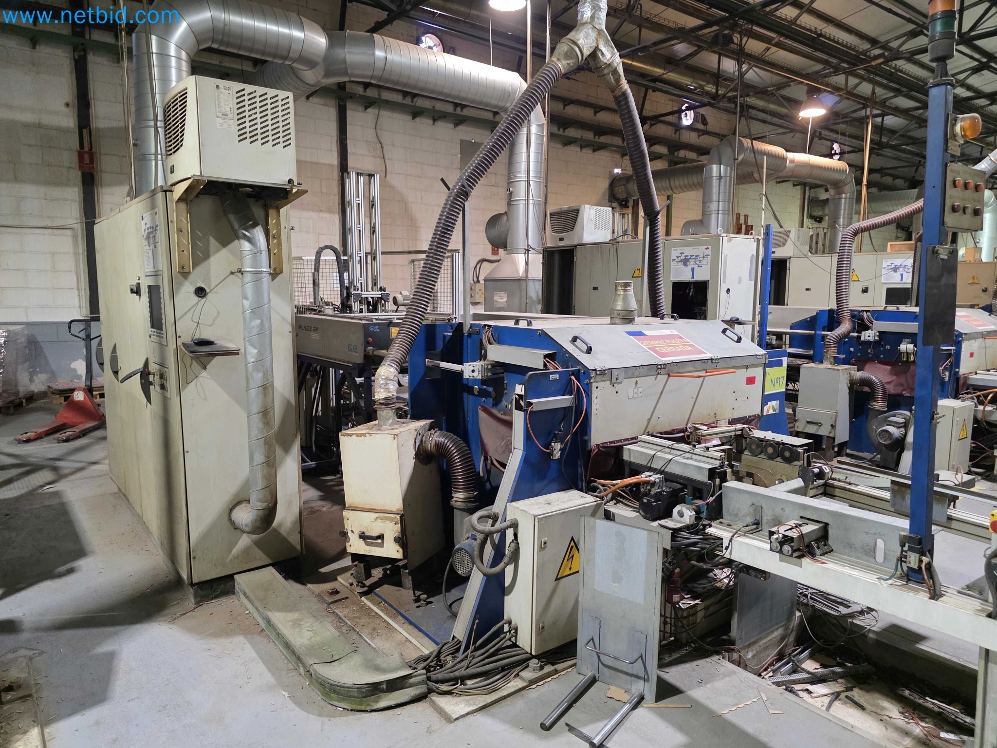 Liquidação de empresas - Máquinas de embalagem usadas para embalagem de frutas e legumes (linha de produção de MDF)-1