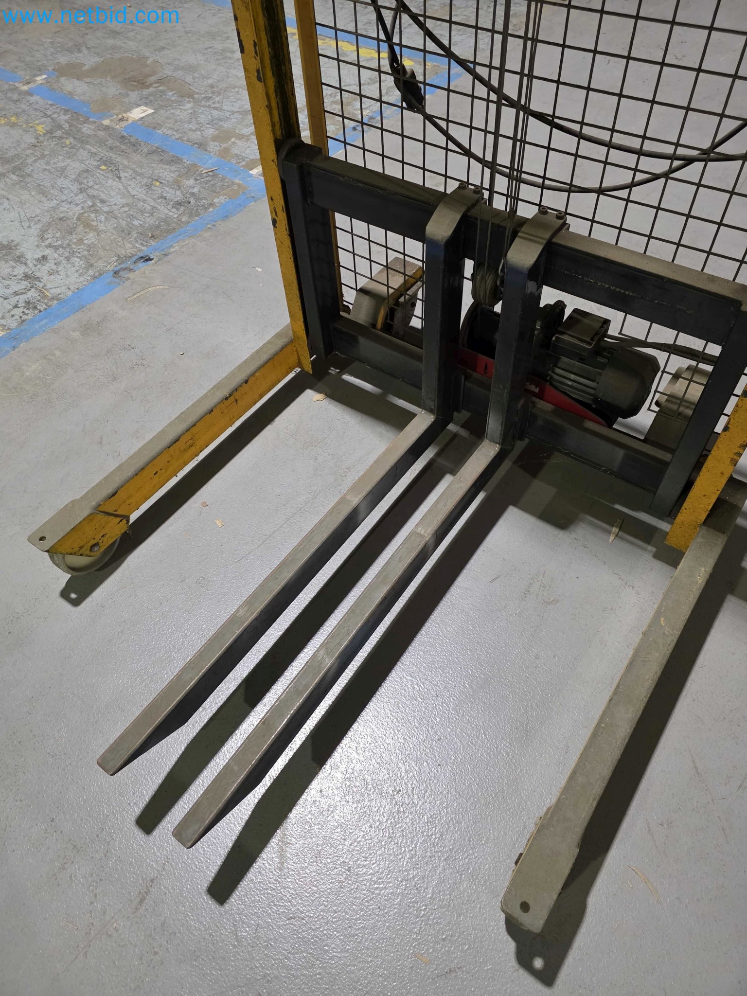 Liquidação de empresas - Máquinas de embalagem usadas para embalagem de frutas e legumes (linha de produção de MDF)-10