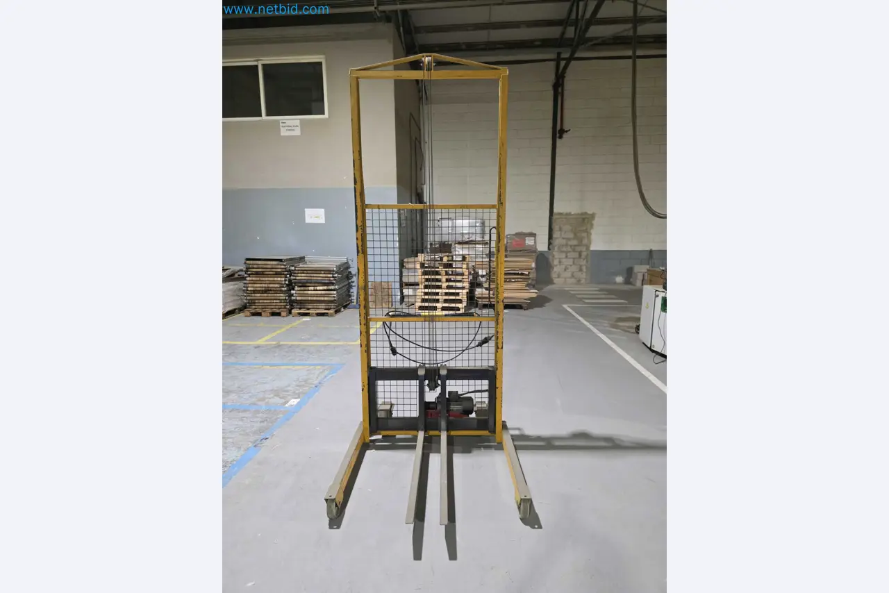 Liquidação de empresas - Máquinas de embalagem usadas para embalagem de frutas e legumes (linha de produção de MDF)-2