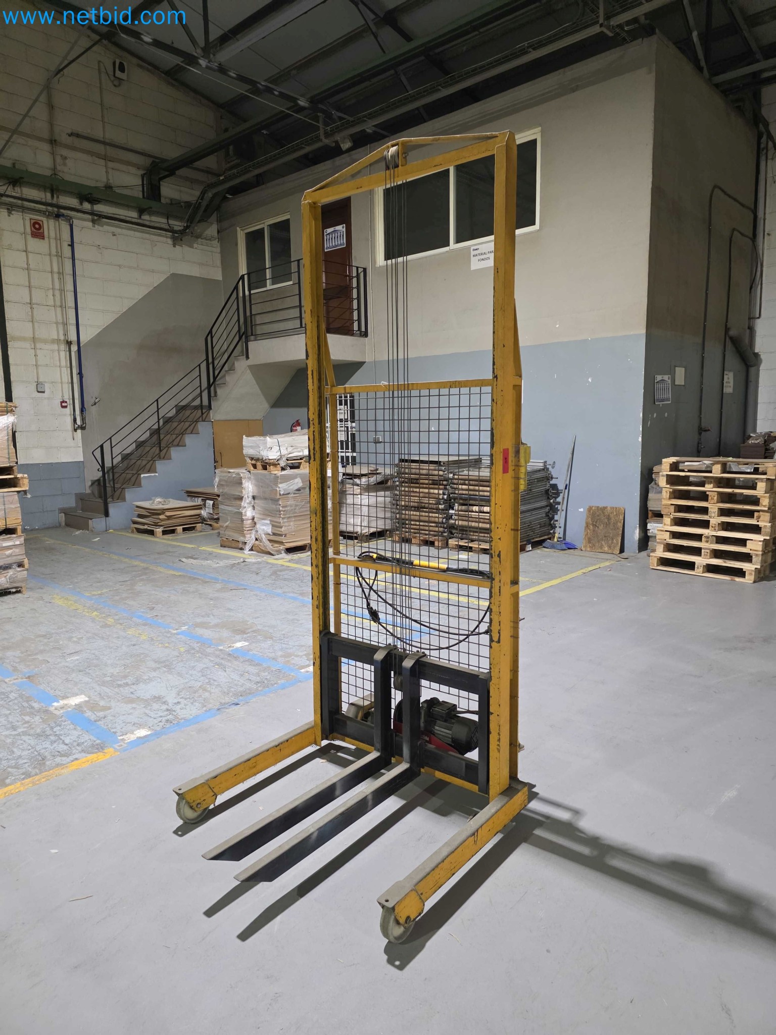 Liquidação de empresas - Máquinas de embalagem usadas para embalagem de frutas e legumes (linha de produção de MDF)-3