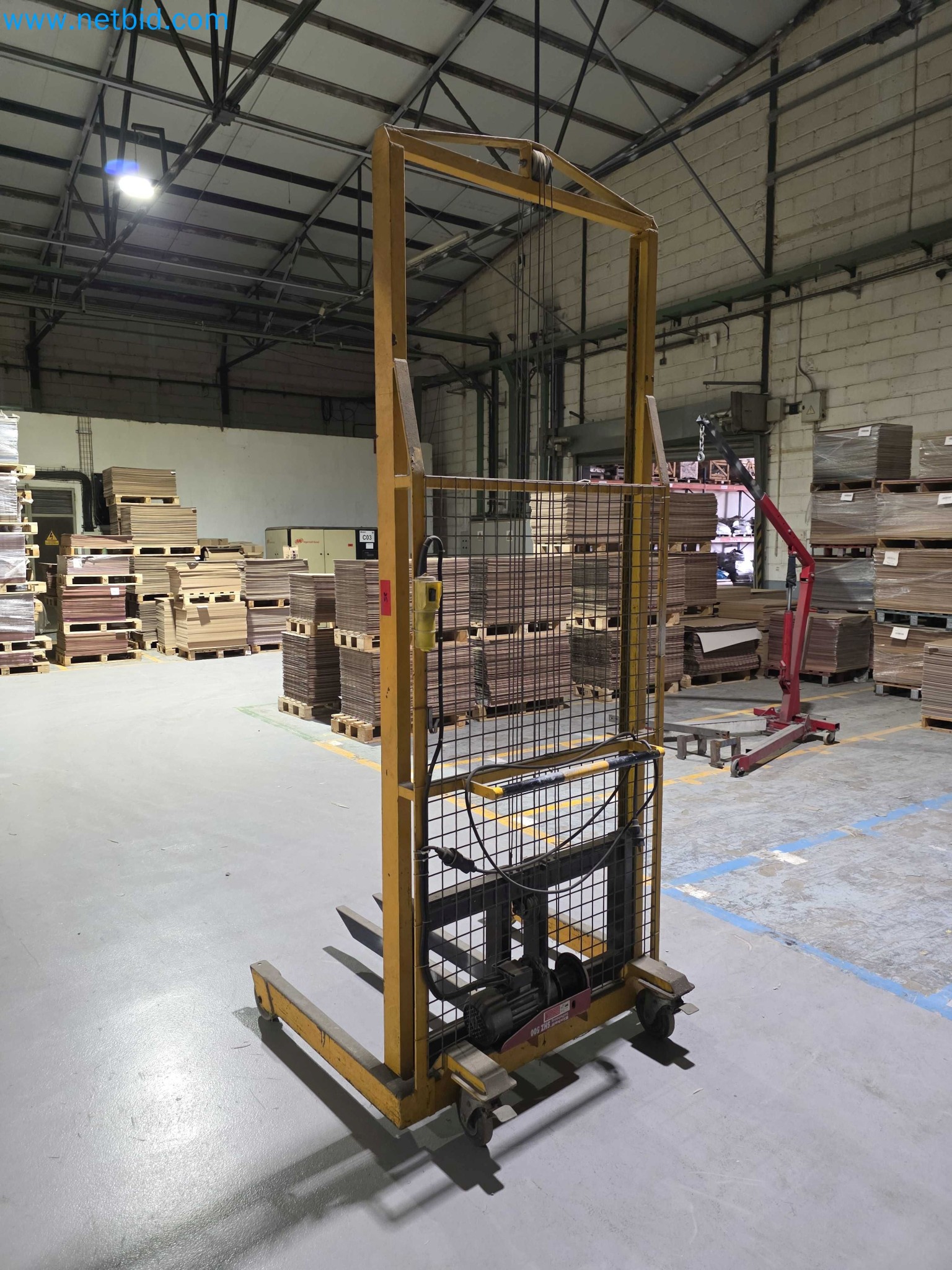 Liquidação de empresas - Máquinas de embalagem usadas para embalagem de frutas e legumes (linha de produção de MDF)-4