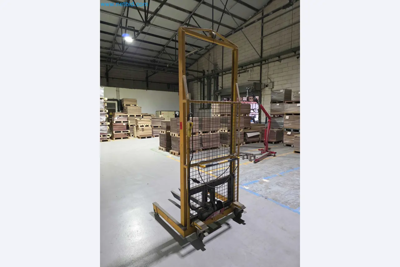 Liquidação de empresas - Máquinas de embalagem usadas para embalagem de frutas e legumes (linha de produção de MDF)-4