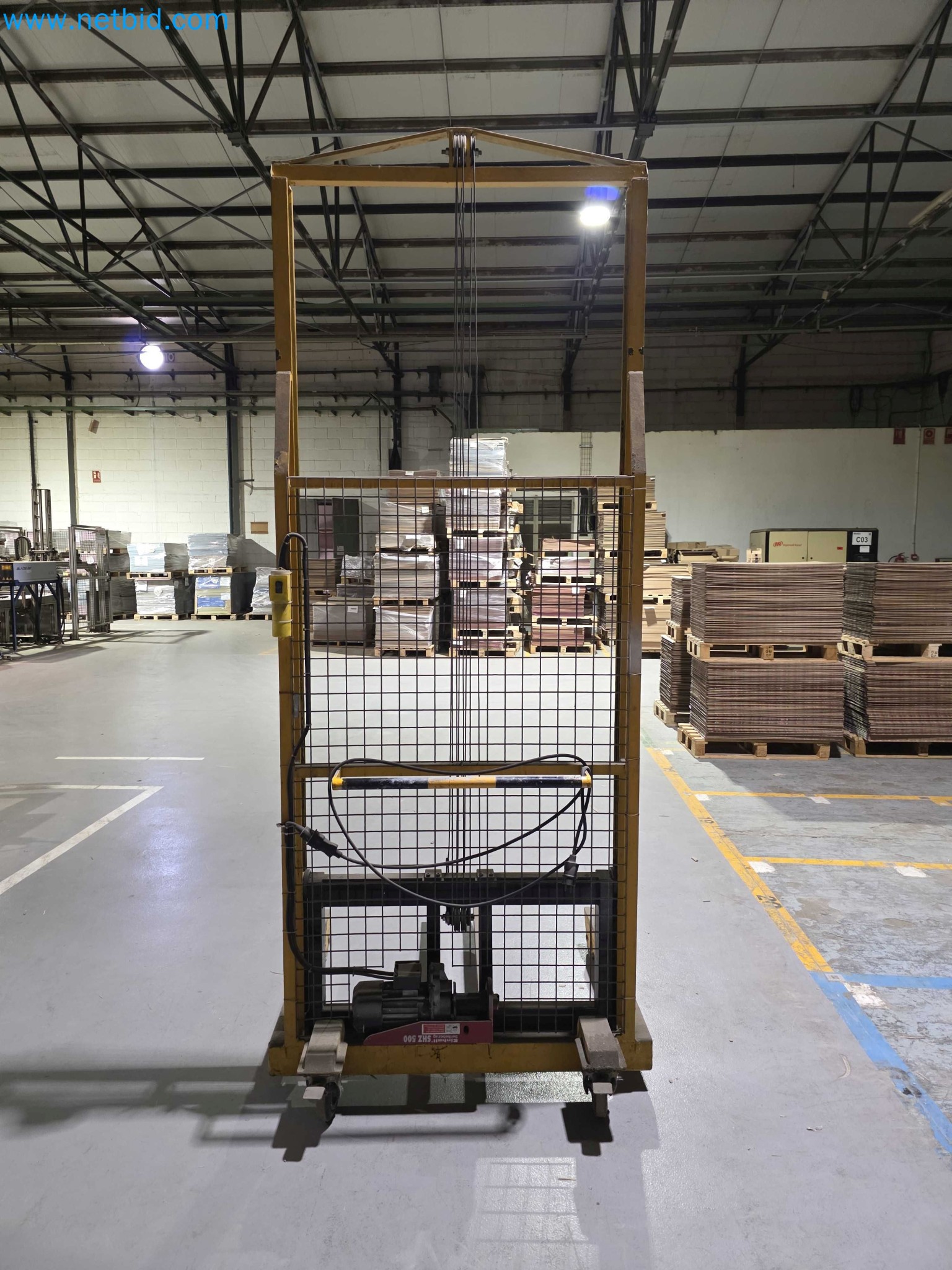 Liquidação de empresas - Máquinas de embalagem usadas para embalagem de frutas e legumes (linha de produção de MDF)-5