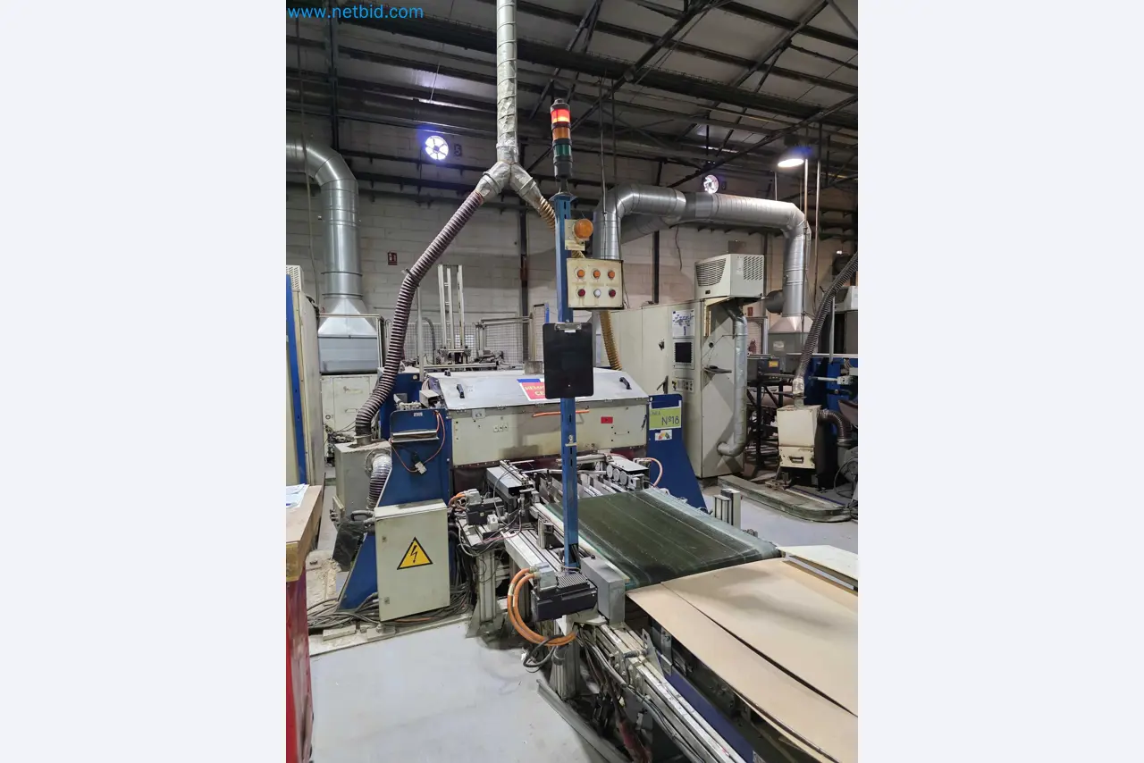 Liquidação de empresas - Máquinas de embalagem usadas para embalagem de frutas e legumes (linha de produção de MDF)-2