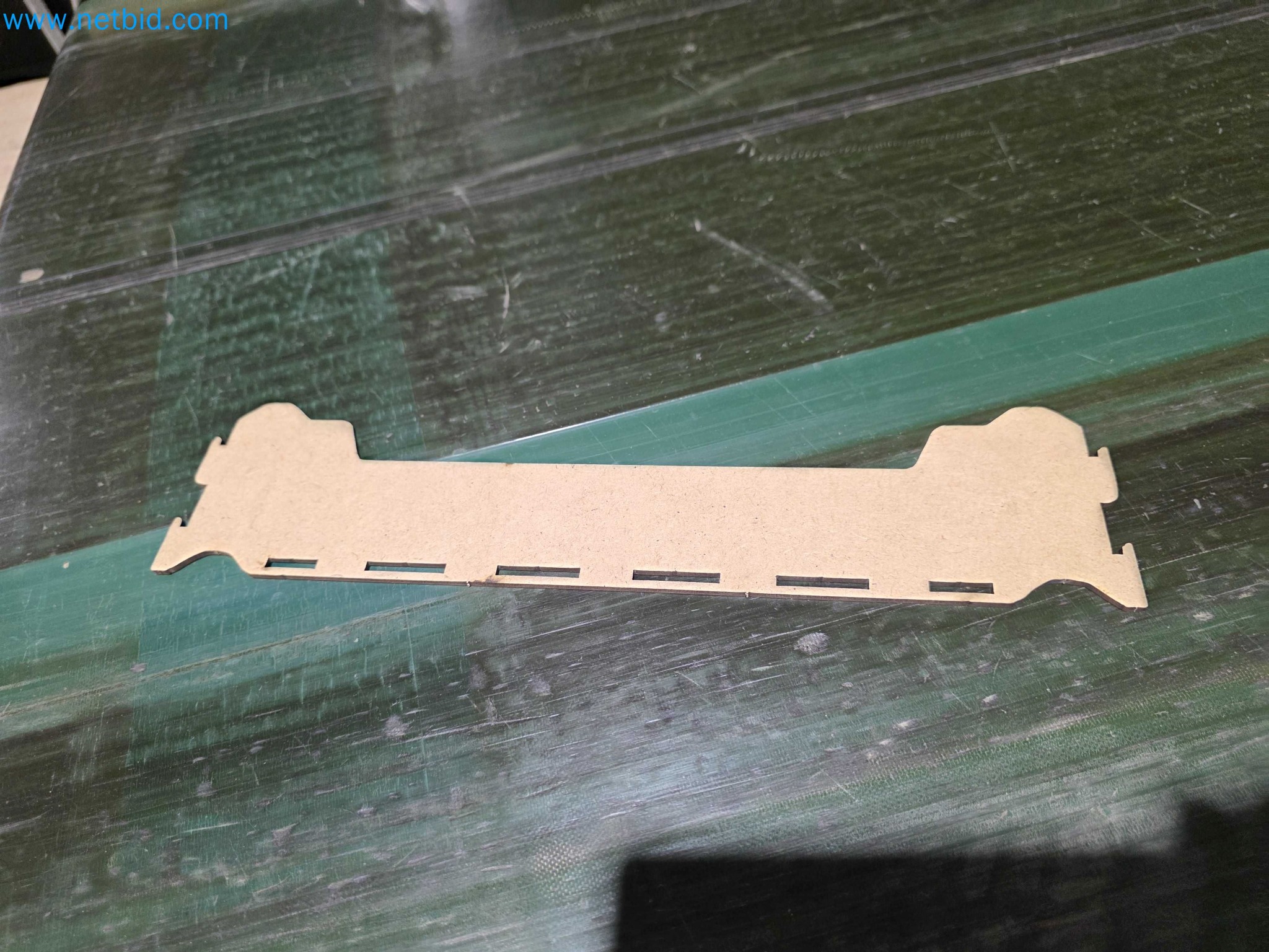 Liquidação de empresas - Máquinas de embalagem usadas para embalagem de frutas e legumes (linha de produção de MDF)-17