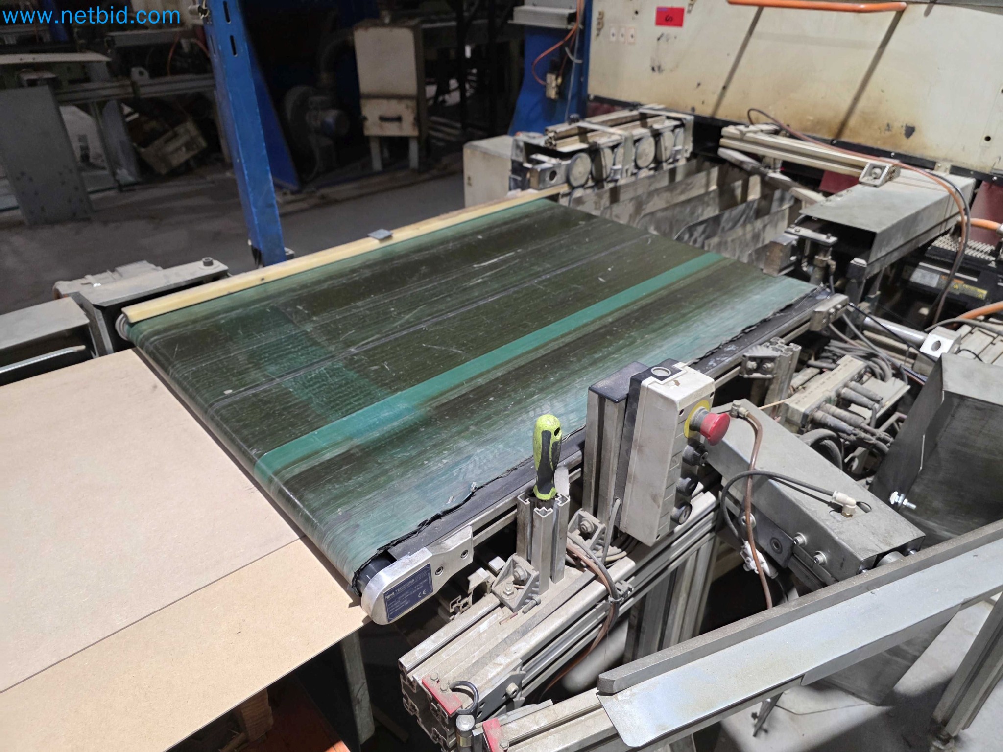 Liquidação de empresas - Máquinas de embalagem usadas para embalagem de frutas e legumes (linha de produção de MDF)-8