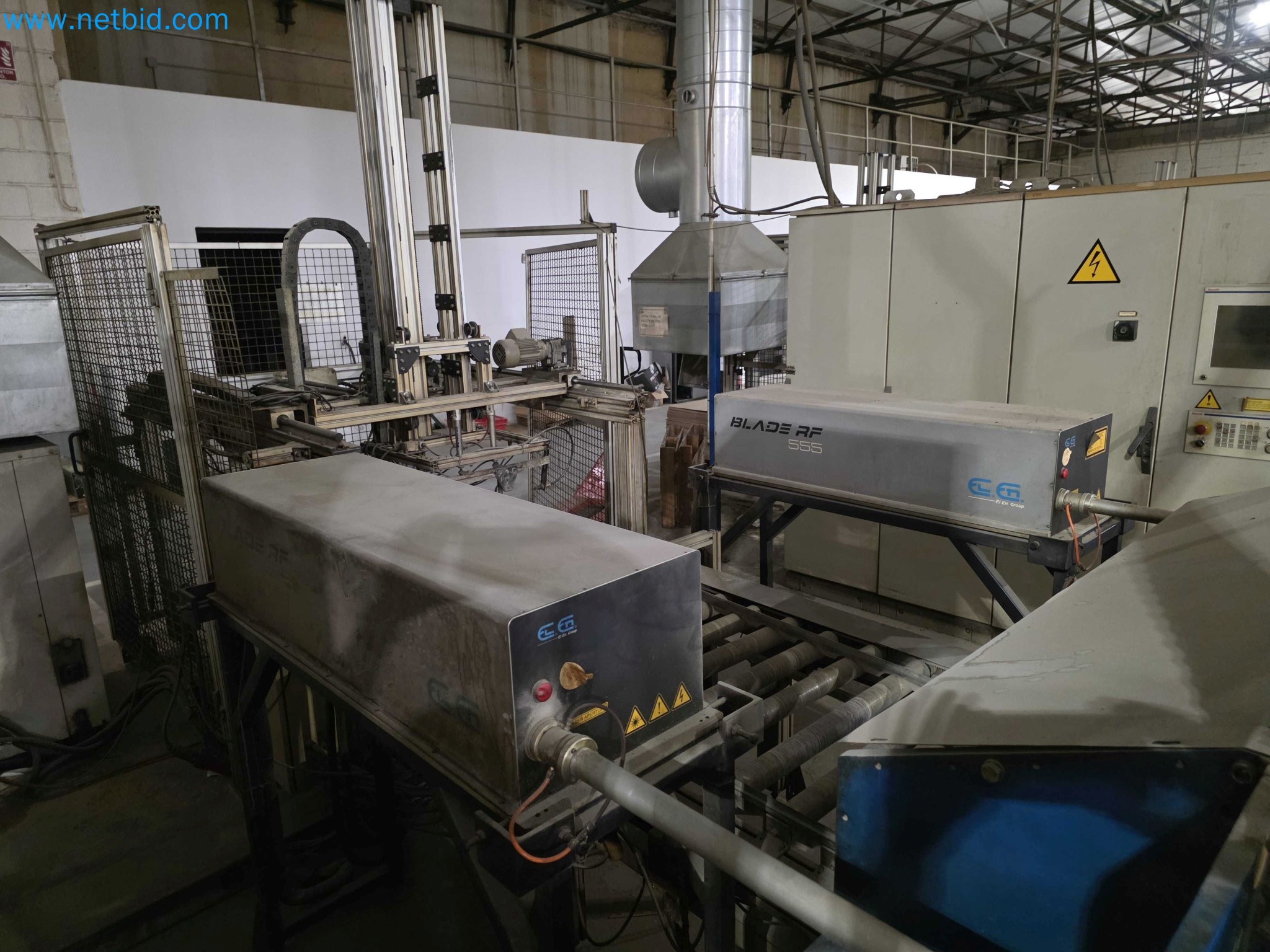 Liquidação de empresas - Máquinas de embalagem usadas para embalagem de frutas e legumes (linha de produção de MDF)-13