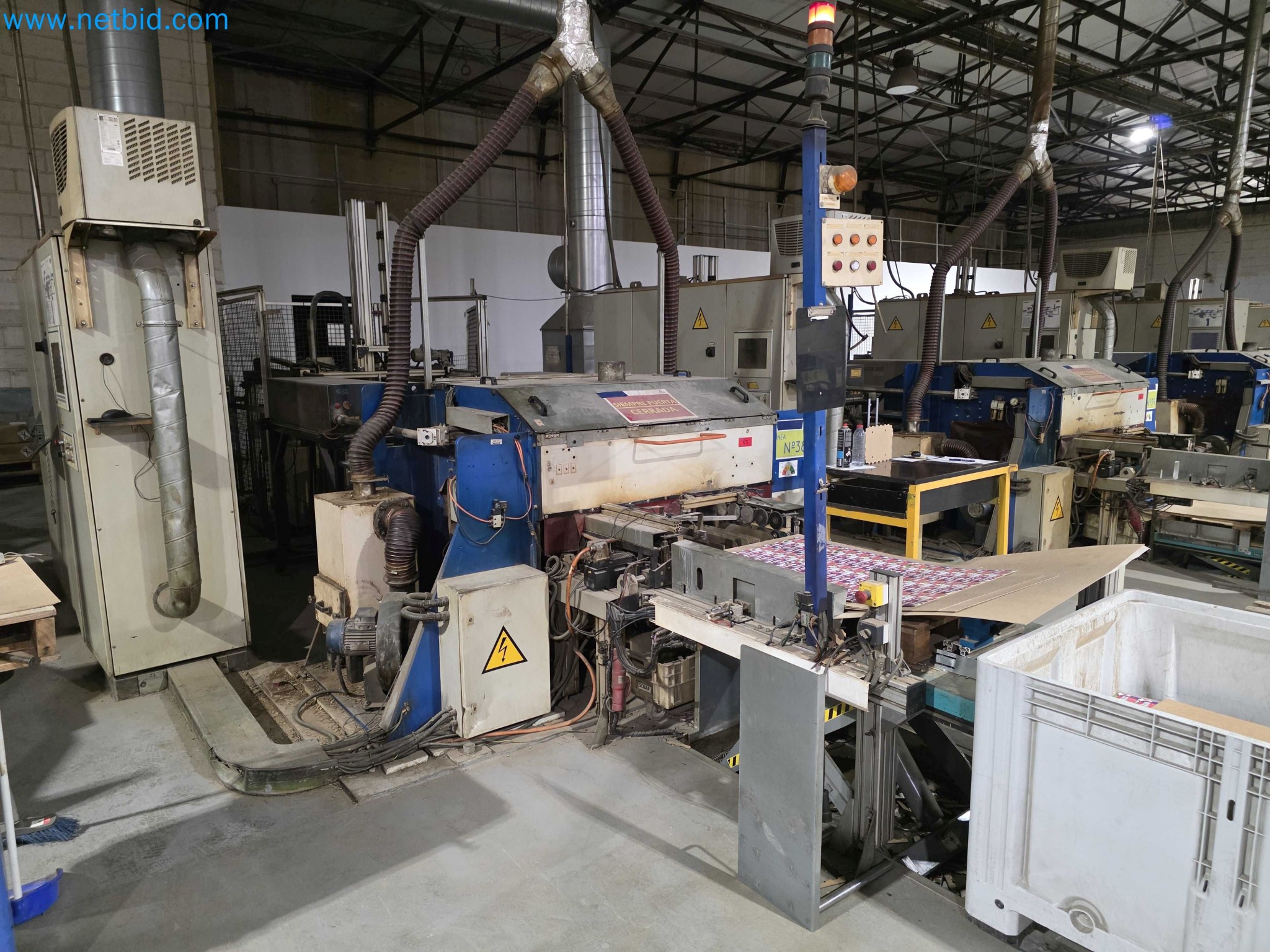 Liquidação de empresas - Máquinas de embalagem usadas para embalagem de frutas e legumes (linha de produção de MDF)-2