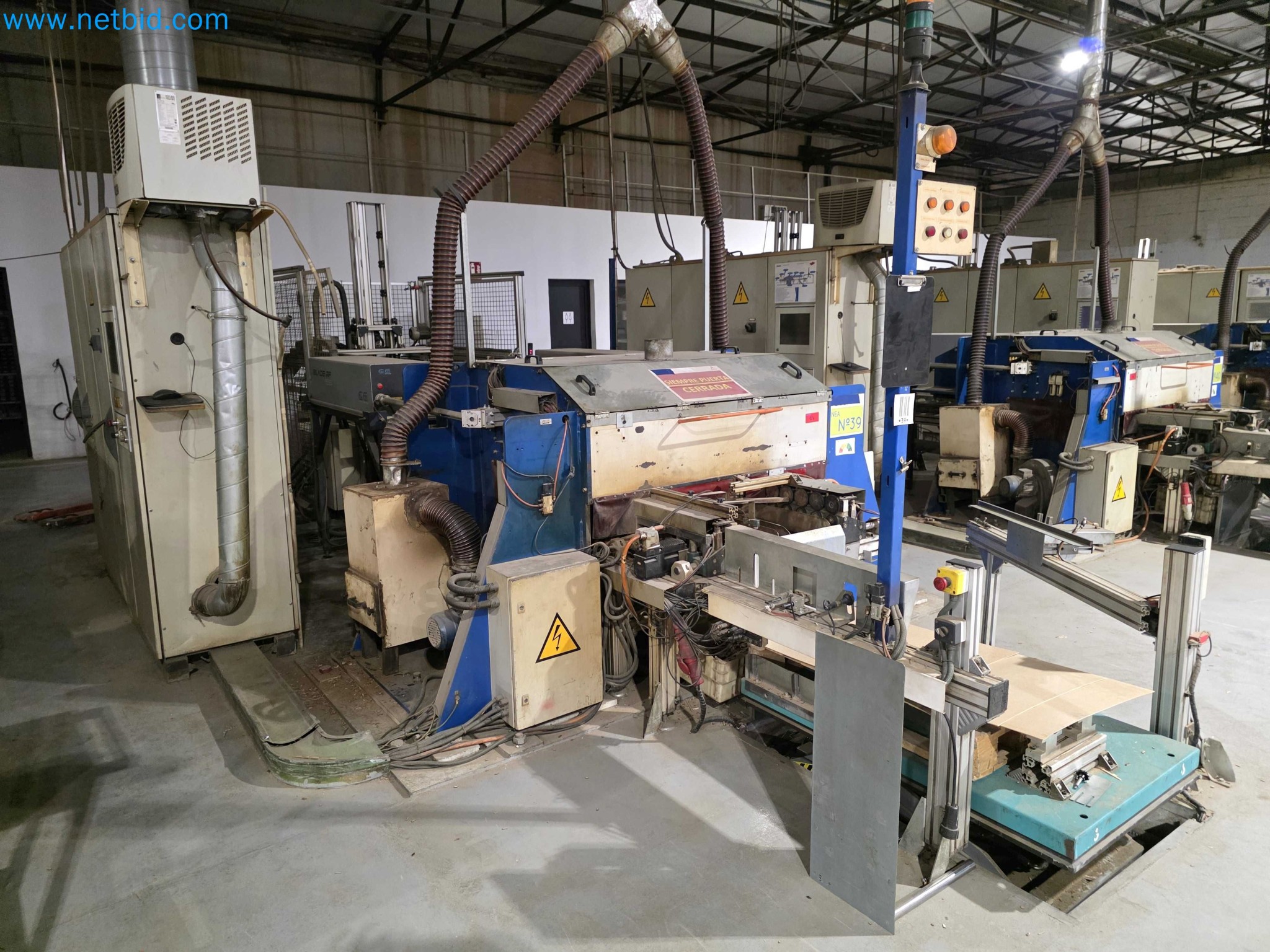 Liquidação de empresas - Máquinas de embalagem usadas para embalagem de frutas e legumes (linha de produção de MDF)-1