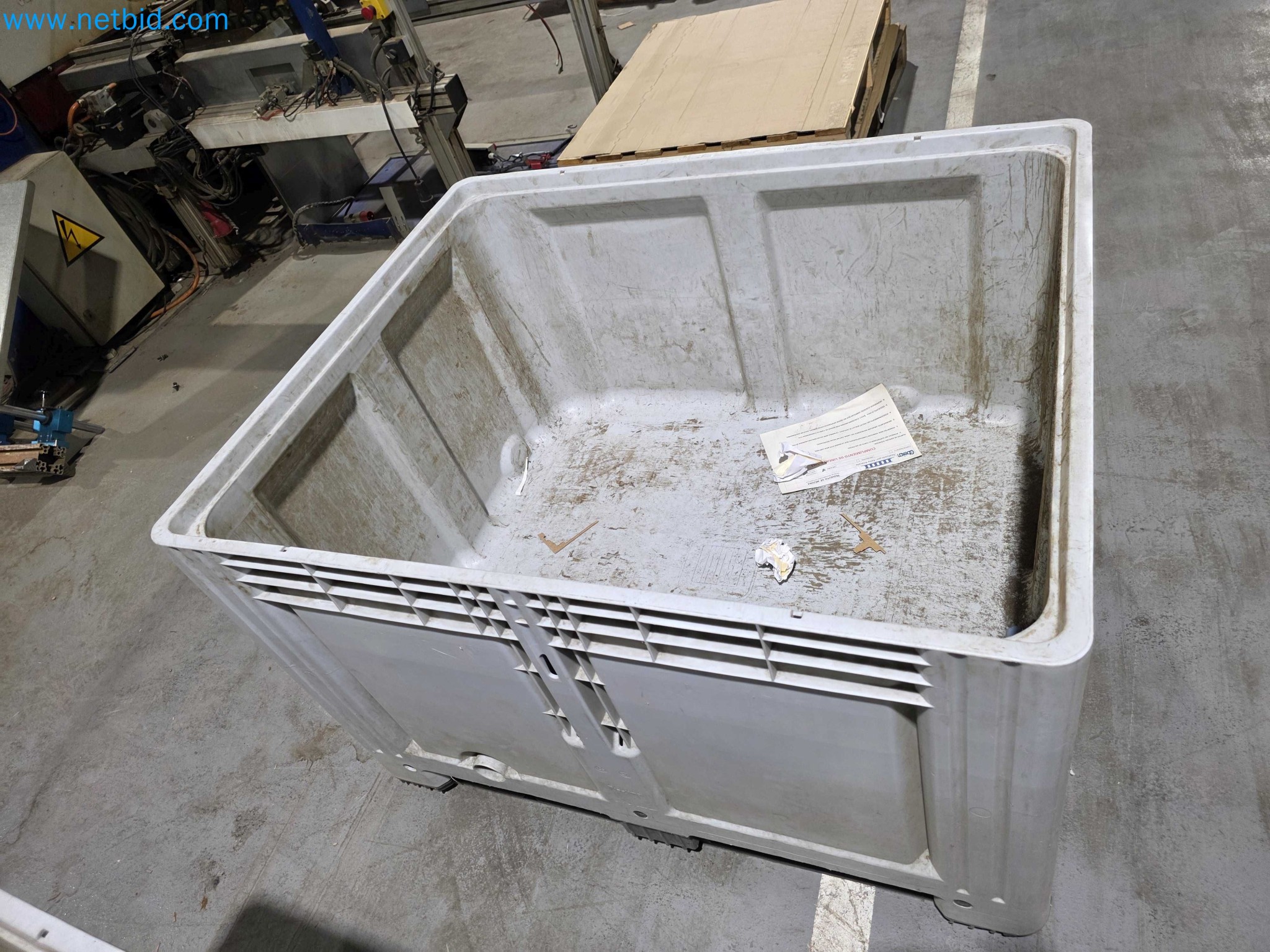 Factory Closure Auction – Used Packaging Machinery for Fresh Produce (MDF / Wood Fiber) Packaging Production Line-4