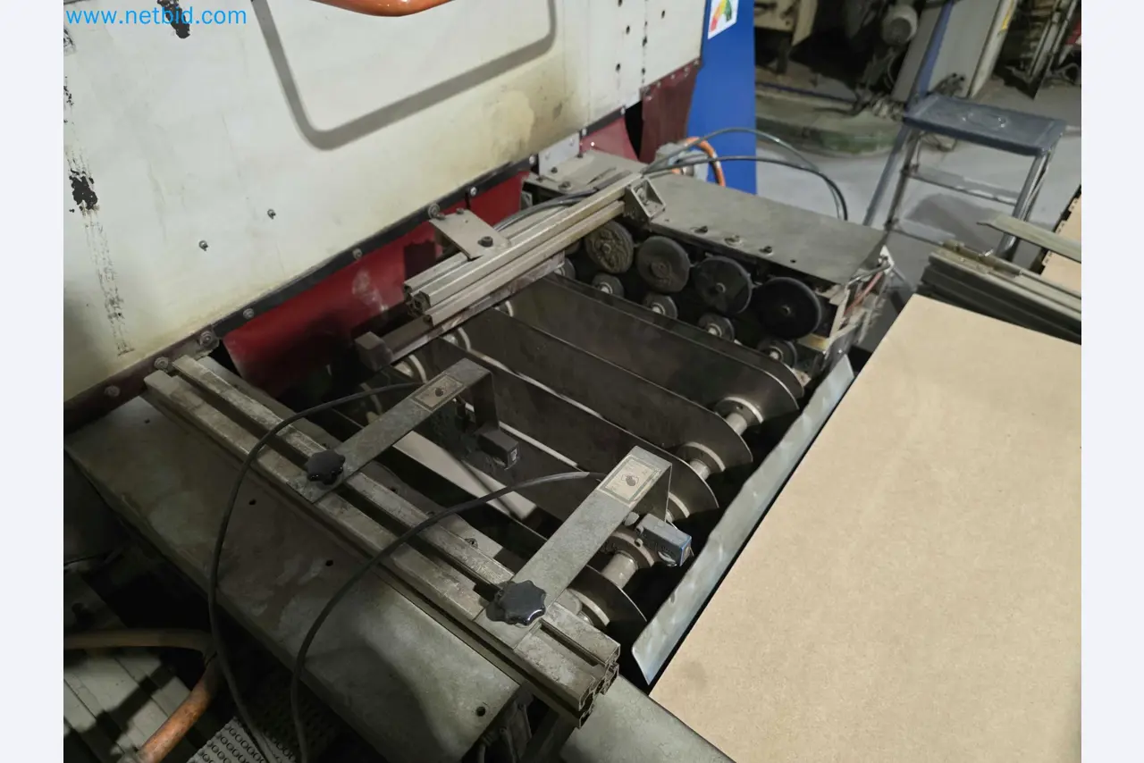 Vente aux enchères pour fermeture d’usine – Machines d’emballage d’occasion pour fruits et légumes (ligne de production MDF)-9