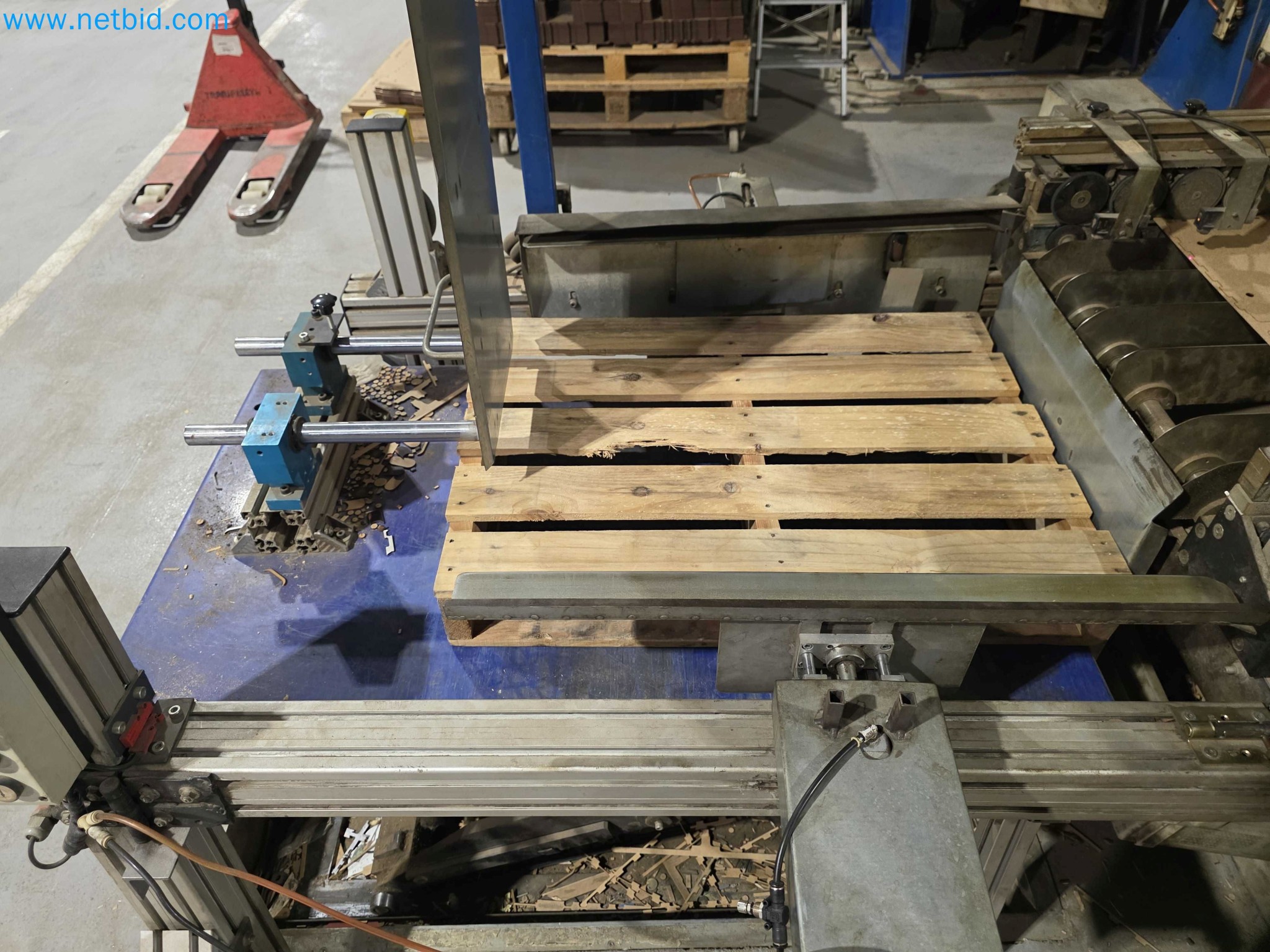 Likvidace podniku - Použité balicí stroje na balení ovoce a zeleniny (výrobní linka MDF)-7