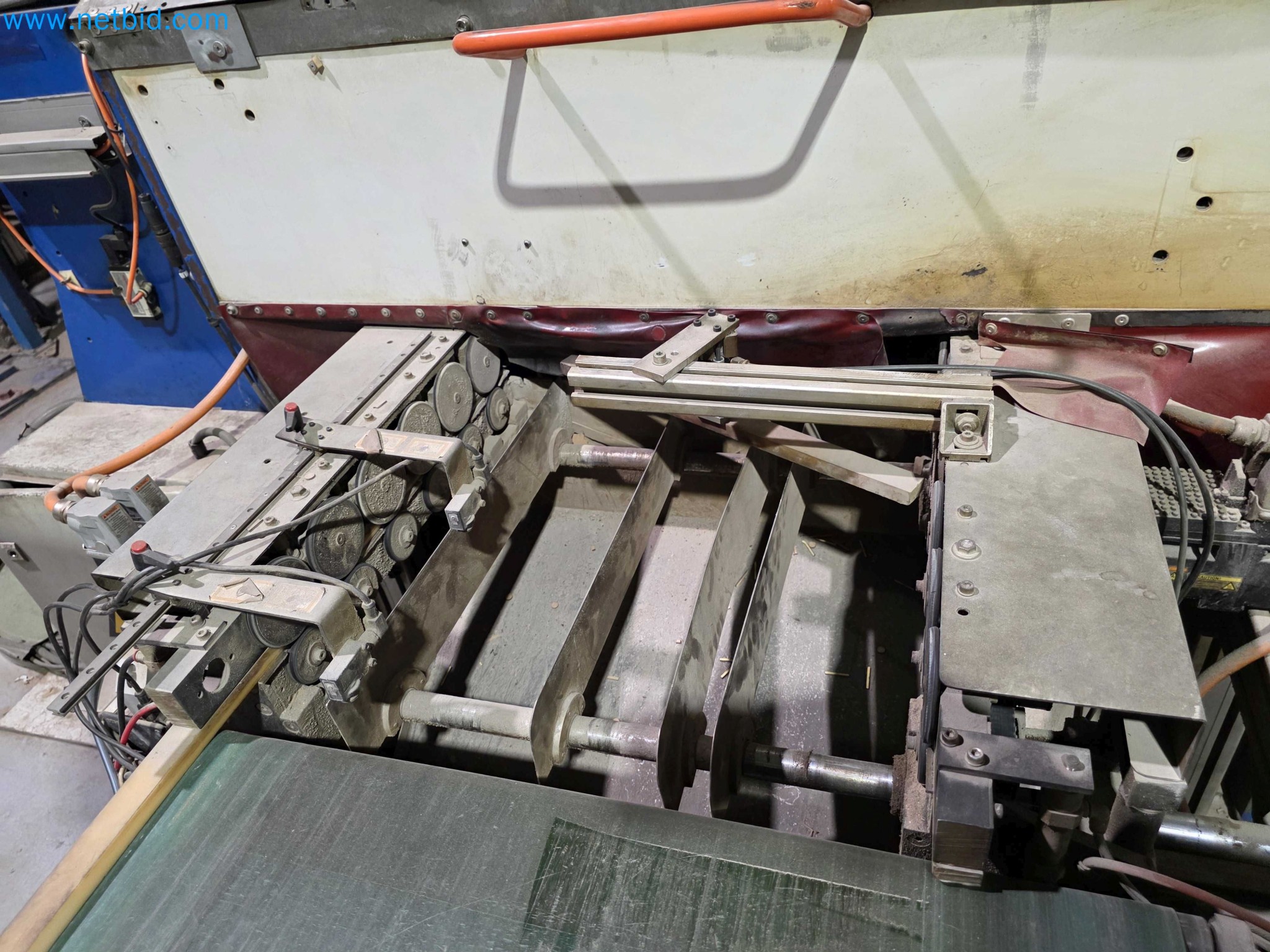 Likvidace podniku - Použité balicí stroje na balení ovoce a zeleniny (výrobní linka MDF)-9