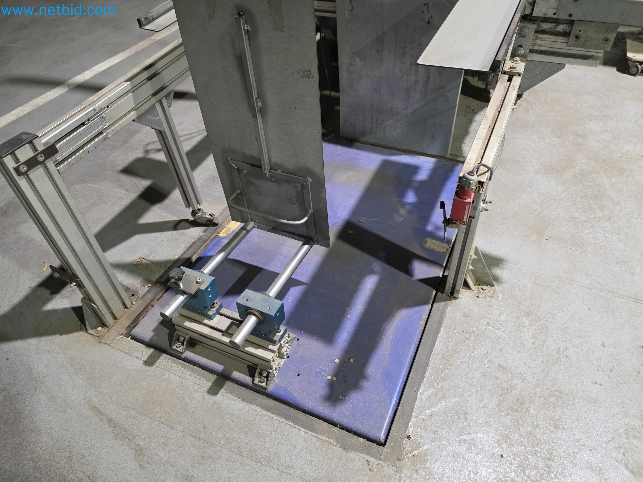 Likvidace podniku - Použité balicí stroje na balení ovoce a zeleniny (výrobní linka MDF)-4