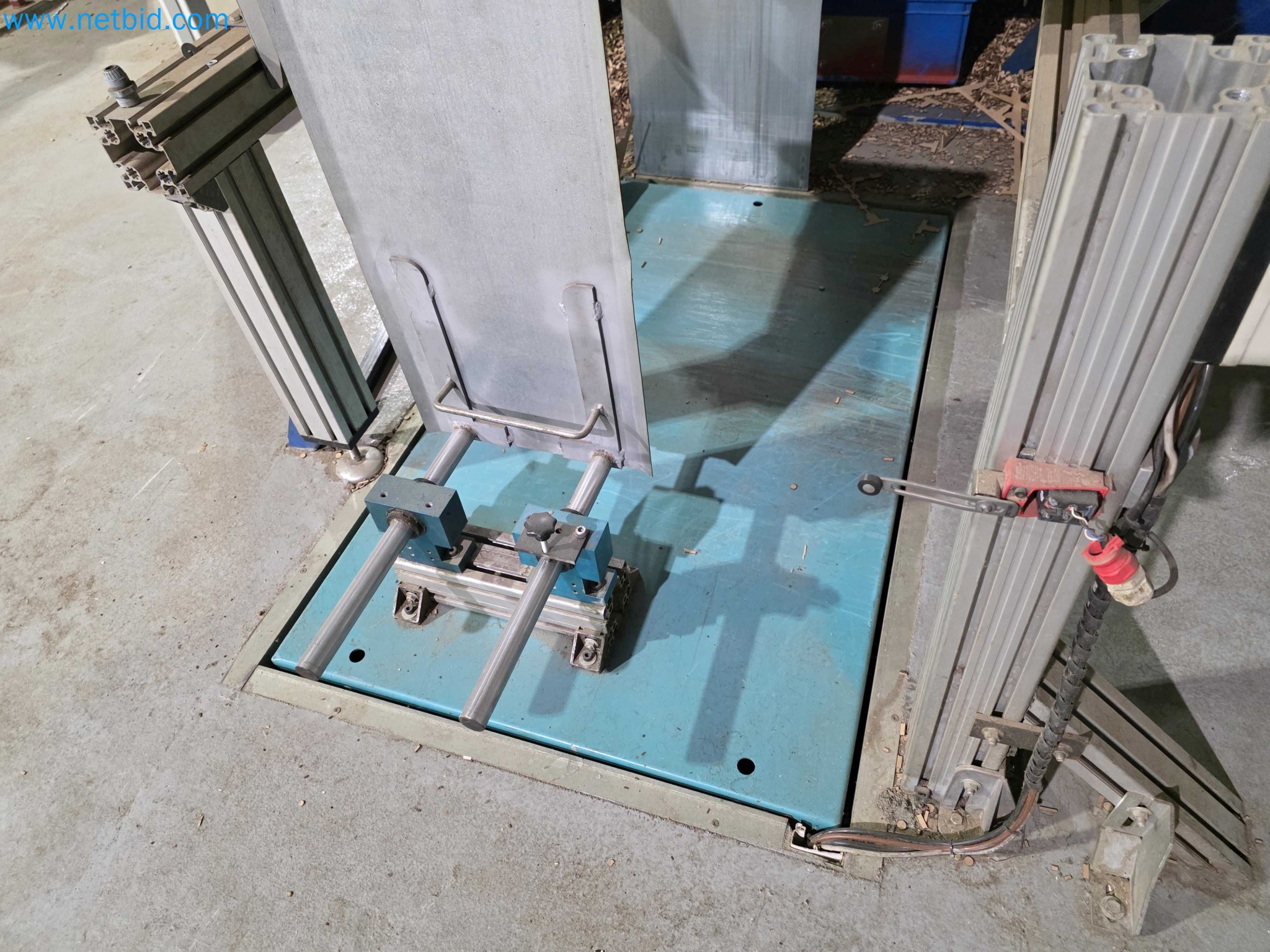 Likvidace podniku - Použité balicí stroje na balení ovoce a zeleniny (výrobní linka MDF)-4