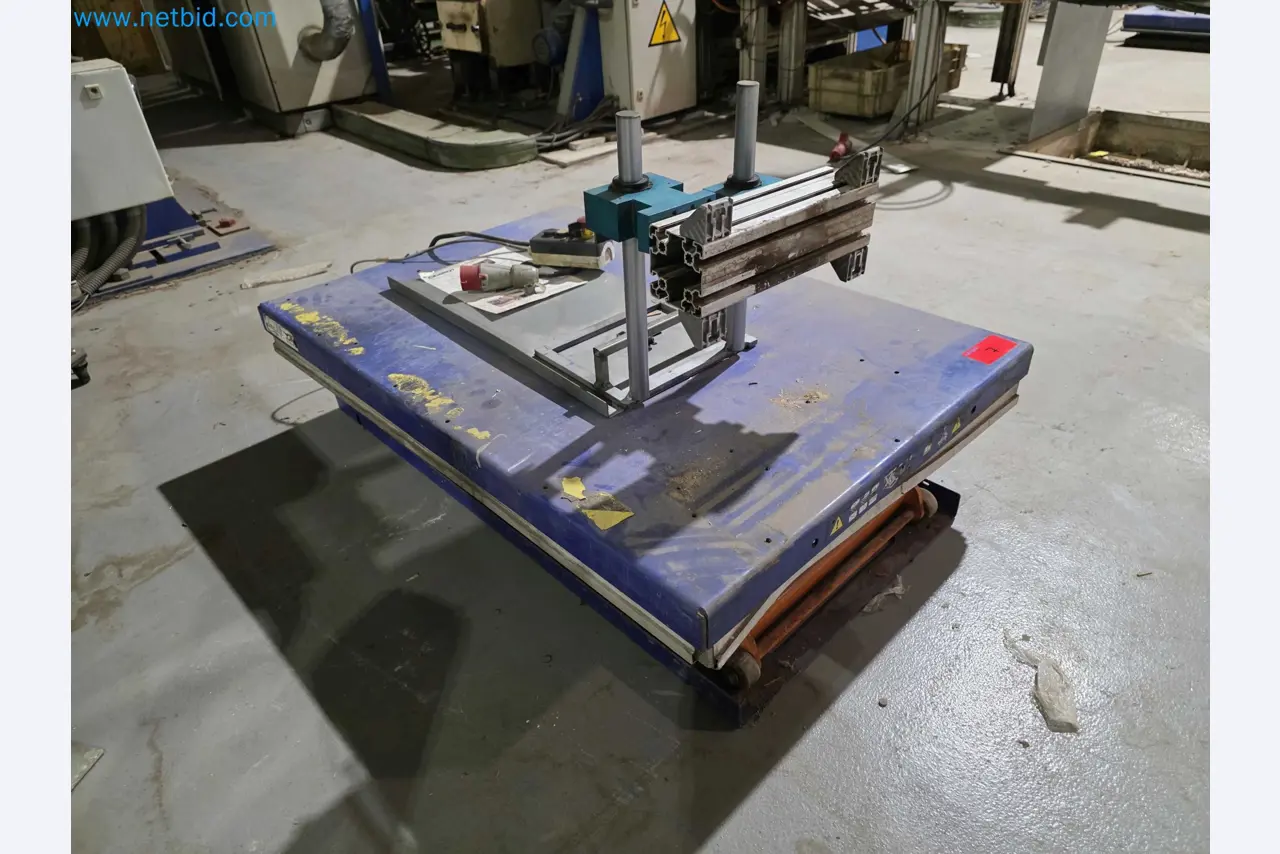 Liquidação de empresas - Máquinas de embalagem usadas para embalagem de frutas e legumes (linha de produção de MDF)-1