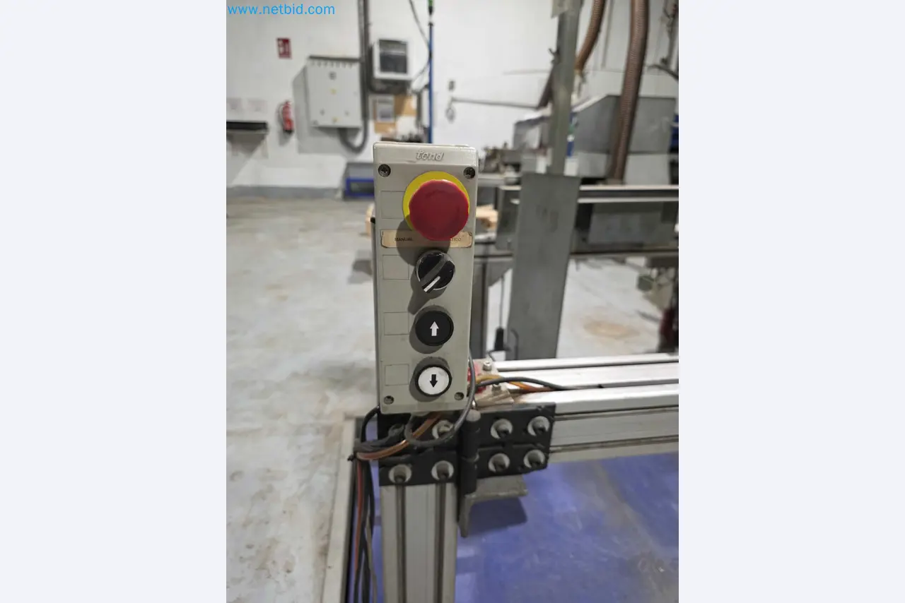 Likvidace podniku - Použité balicí stroje na balení ovoce a zeleniny (výrobní linka MDF)-7