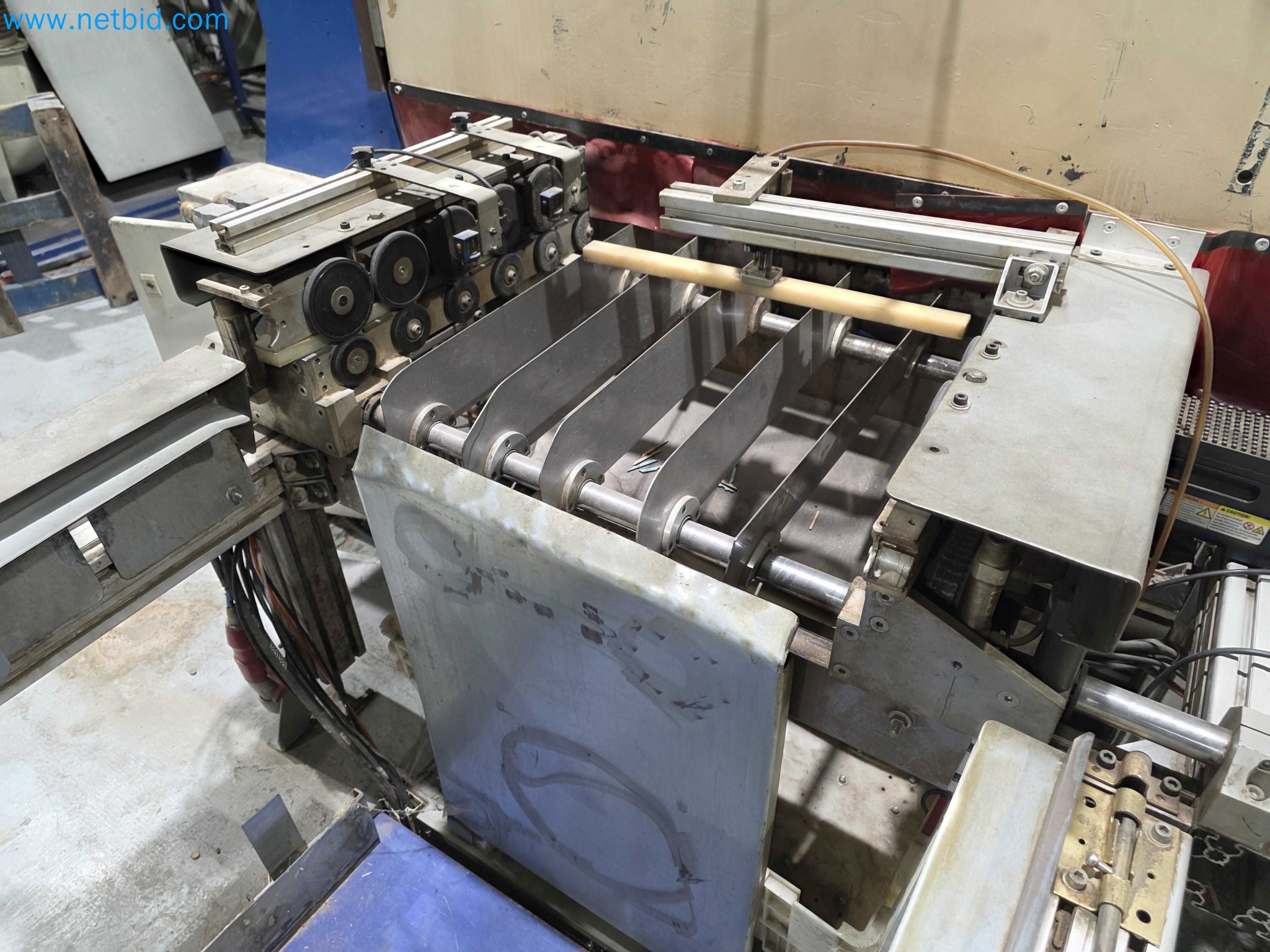 Likvidace podniku - Použité balicí stroje na balení ovoce a zeleniny (výrobní linka MDF)-8