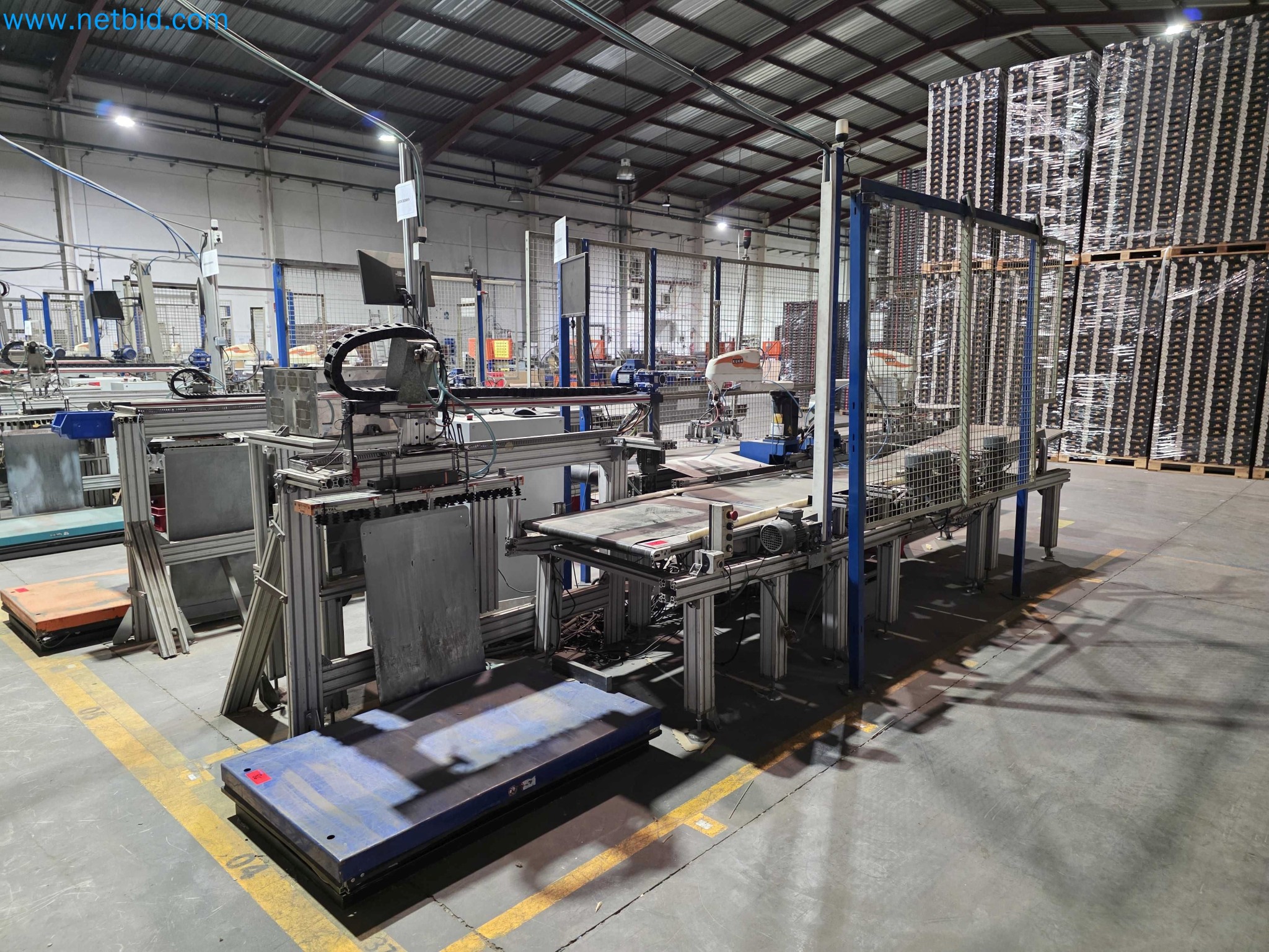 Likvidace podniku - Použité balicí stroje na balení ovoce a zeleniny (výrobní linka MDF)-1