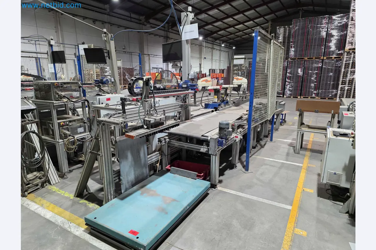 Likvidace podniku - Použité balicí stroje na balení ovoce a zeleniny (výrobní linka MDF)-1