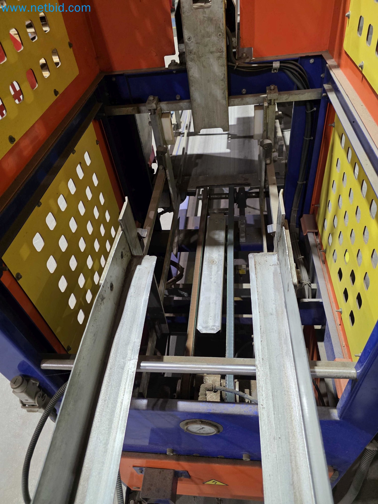 Likvidace podniku - Použité balicí stroje na balení ovoce a zeleniny (výrobní linka MDF)-18