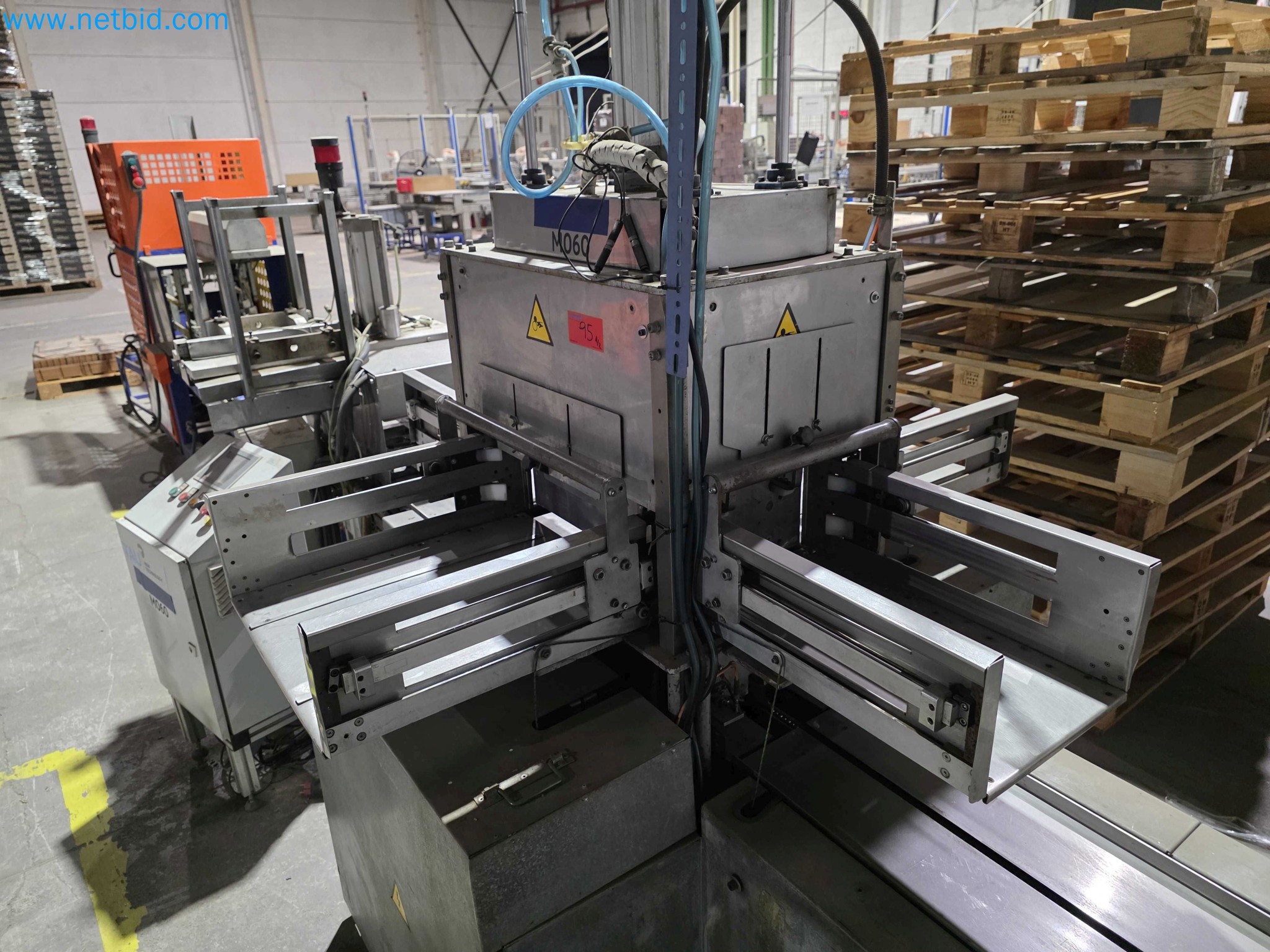 Likvidace podniku - Použité balicí stroje na balení ovoce a zeleniny (výrobní linka MDF)-6