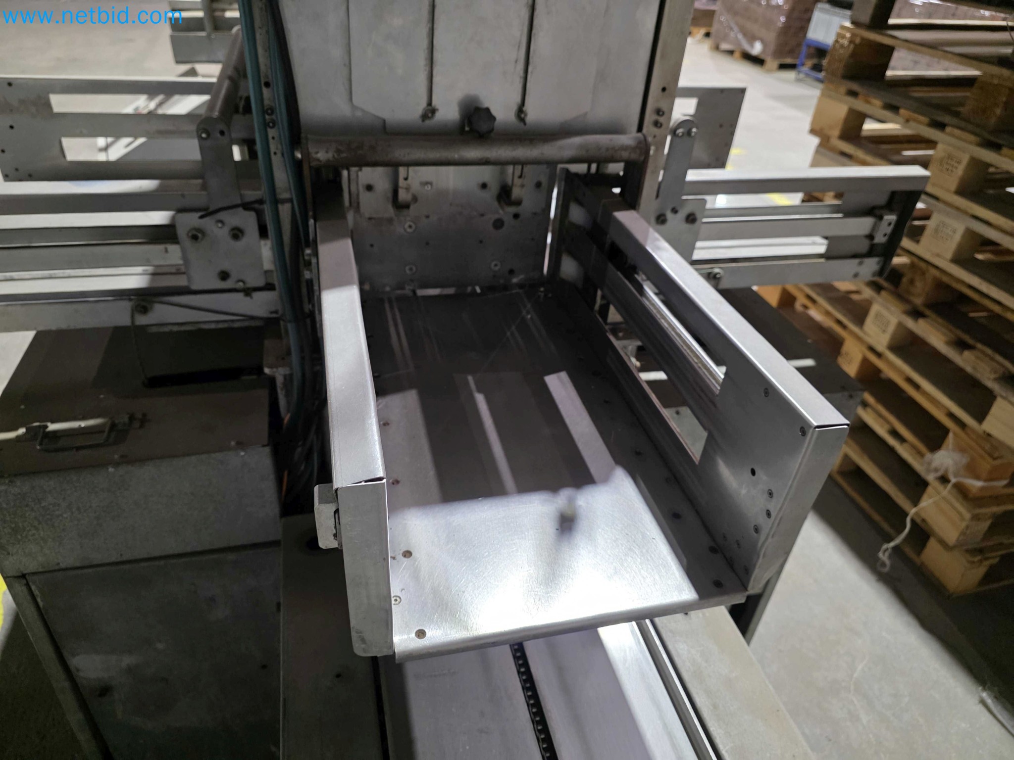 Likvidace podniku - Použité balicí stroje na balení ovoce a zeleniny (výrobní linka MDF)-7