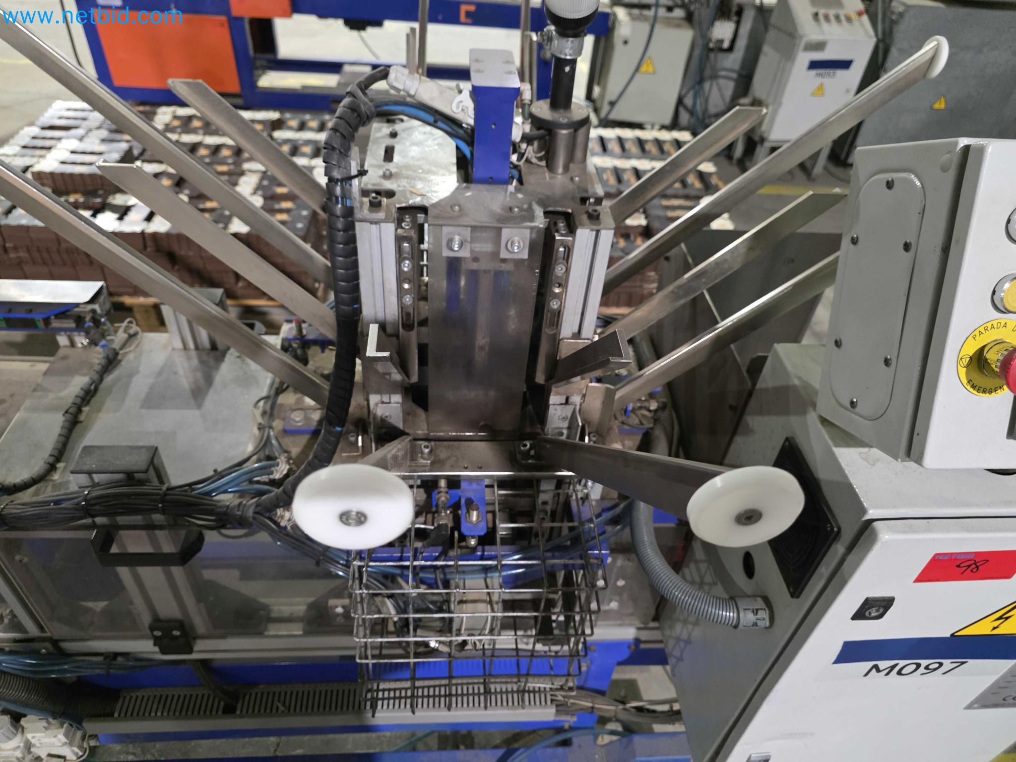 Likvidace podniku - Použité balicí stroje na balení ovoce a zeleniny (výrobní linka MDF)-7