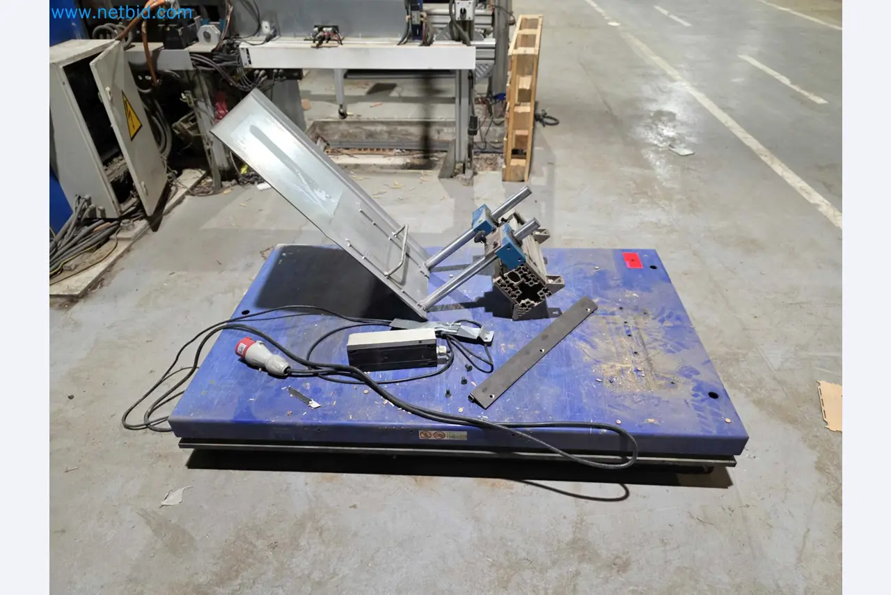 Likvidace podniku - Použité balicí stroje na balení ovoce a zeleniny (výrobní linka MDF)-4