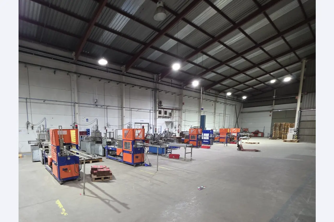 Factory Closure Auction – Used Packaging Machinery for Fresh Produce, (MDF / Wood Fiber) Packaging Production Line-5