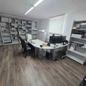 1 Posten Office Furniture