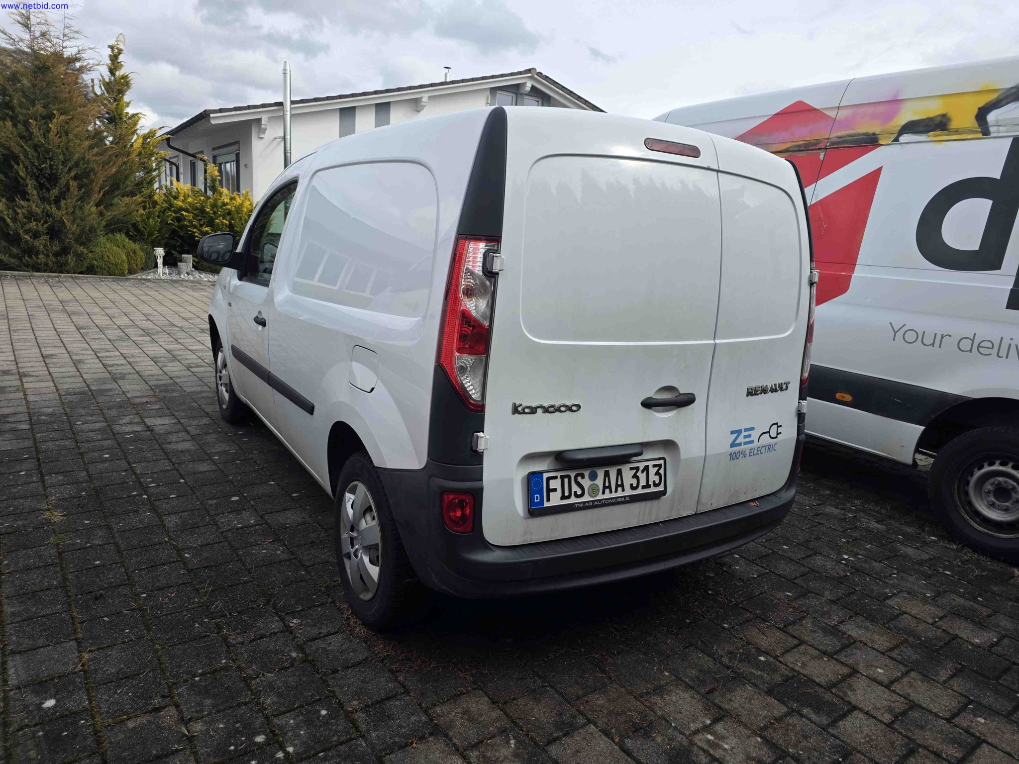 Courier, Express, and Parcel Services, Parcel Shipping, Freight Forwarding, Logistics-2