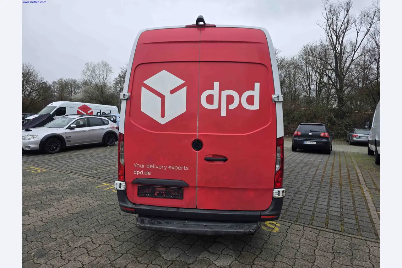 Courier, Express, and Parcel Services, Parcel Shipping, Freight Forwarding, Logistics-2
