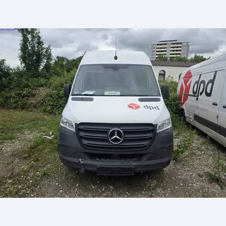 Courier, Express, and Parcel Services, Parcel Shipping, Freight Forwarding, Logistics-32