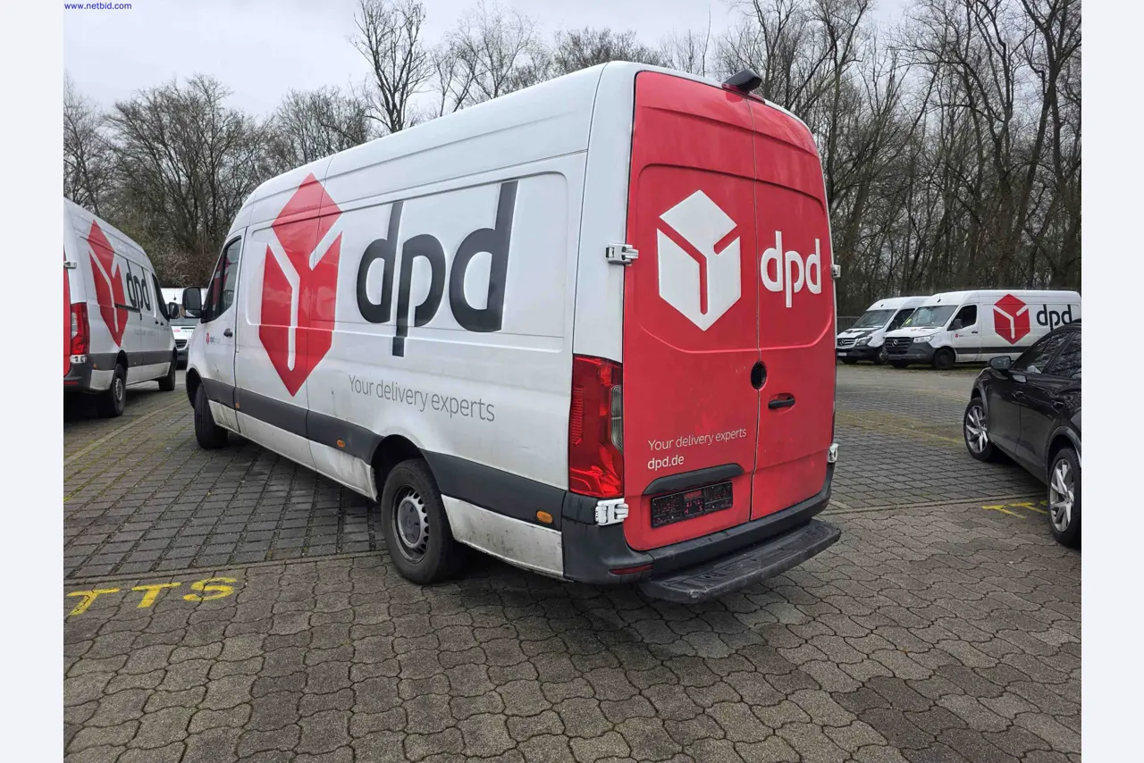 Courier, Express, and Parcel Services, Parcel Shipping, Freight Forwarding, Logistics-3