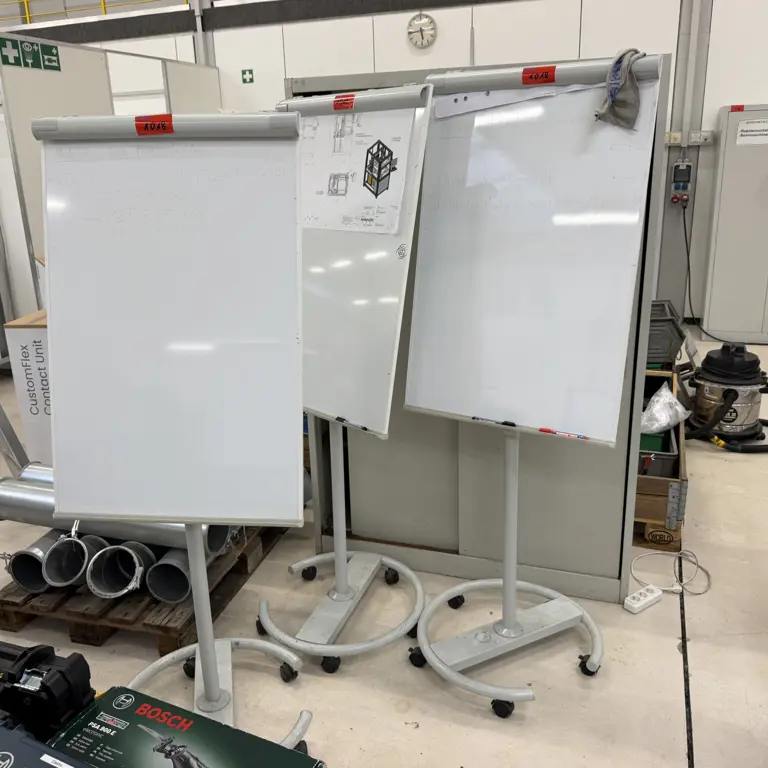 3 Mobile Whiteboards